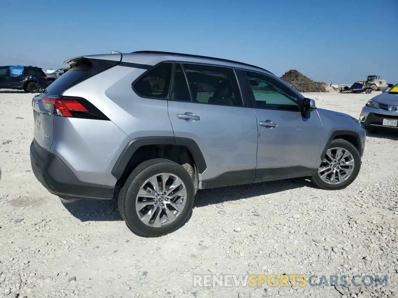 3 Photograph of a damaged car 2T3C1RFV2MC167755 TOYOTA RAV4 2021