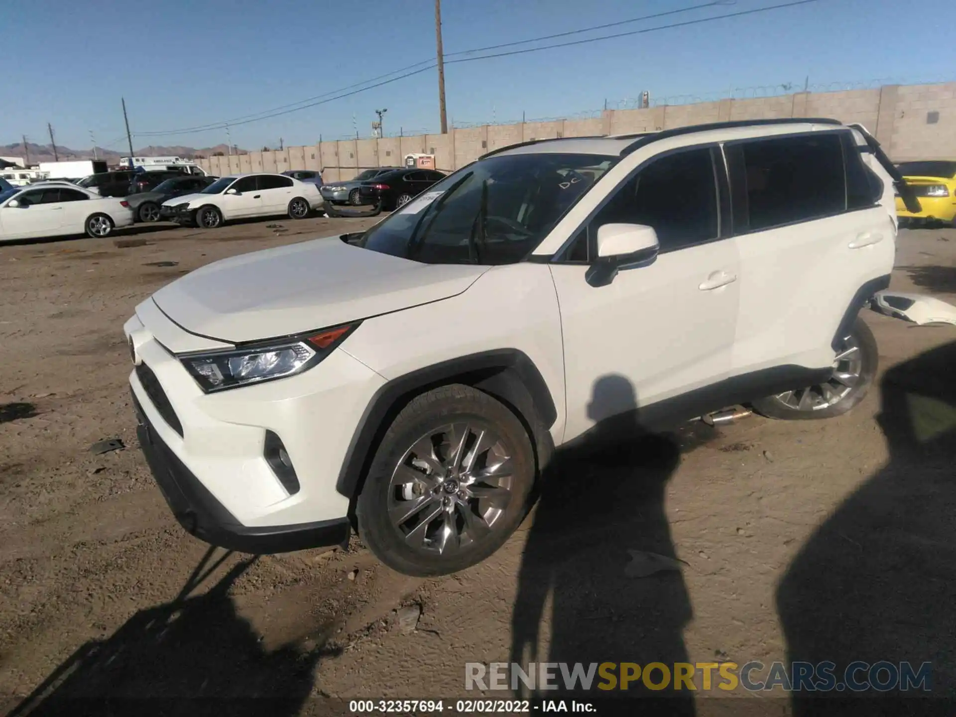 2 Photograph of a damaged car 2T3C1RFV2MW119624 TOYOTA RAV4 2021