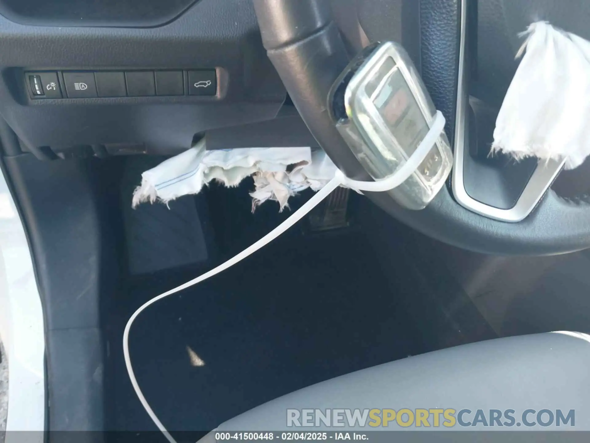 11 Photograph of a damaged car 2T3C1RFV2MW130185 TOYOTA RAV4 2021