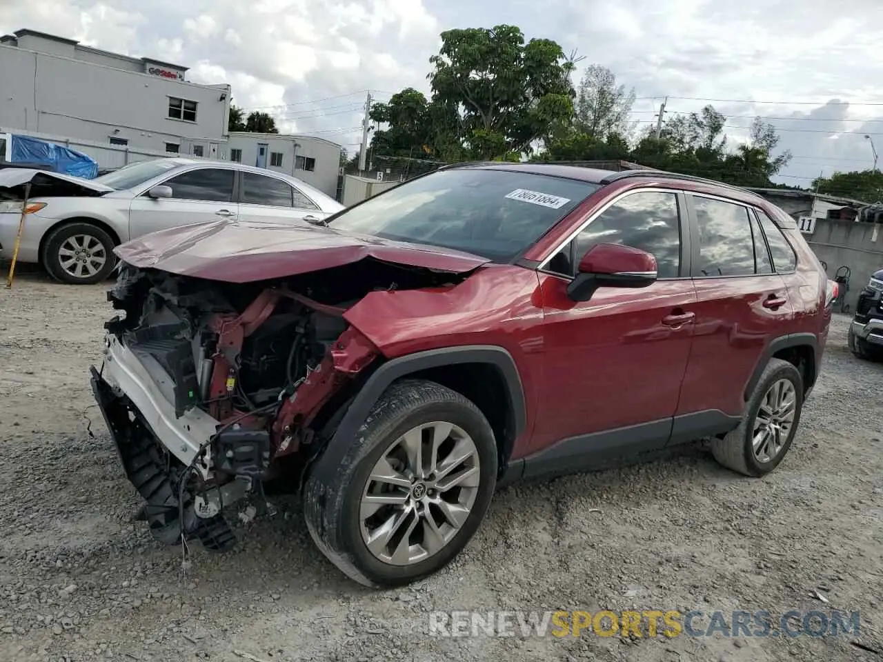 1 Photograph of a damaged car 2T3C1RFV2MW169004 TOYOTA RAV4 2021