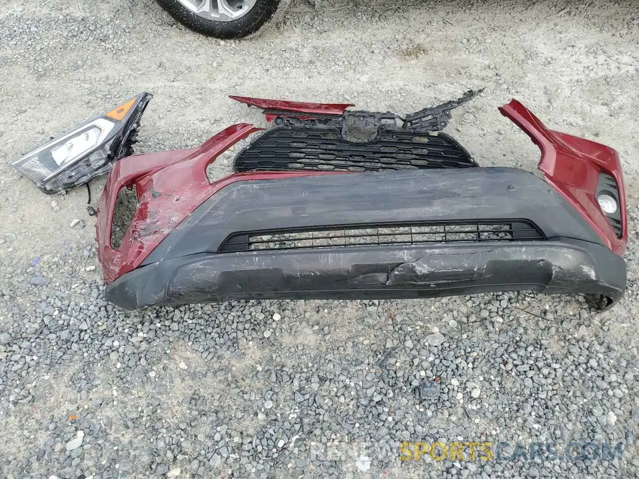 13 Photograph of a damaged car 2T3C1RFV2MW169004 TOYOTA RAV4 2021