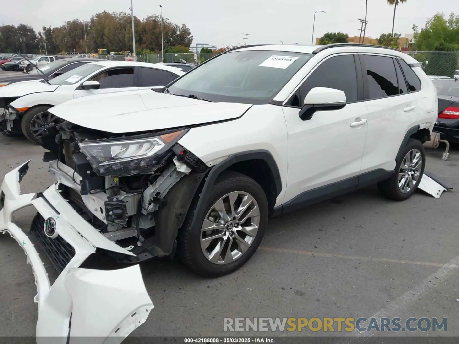 2 Photograph of a damaged car 2T3C1RFV2MW184327 TOYOTA RAV4 2021