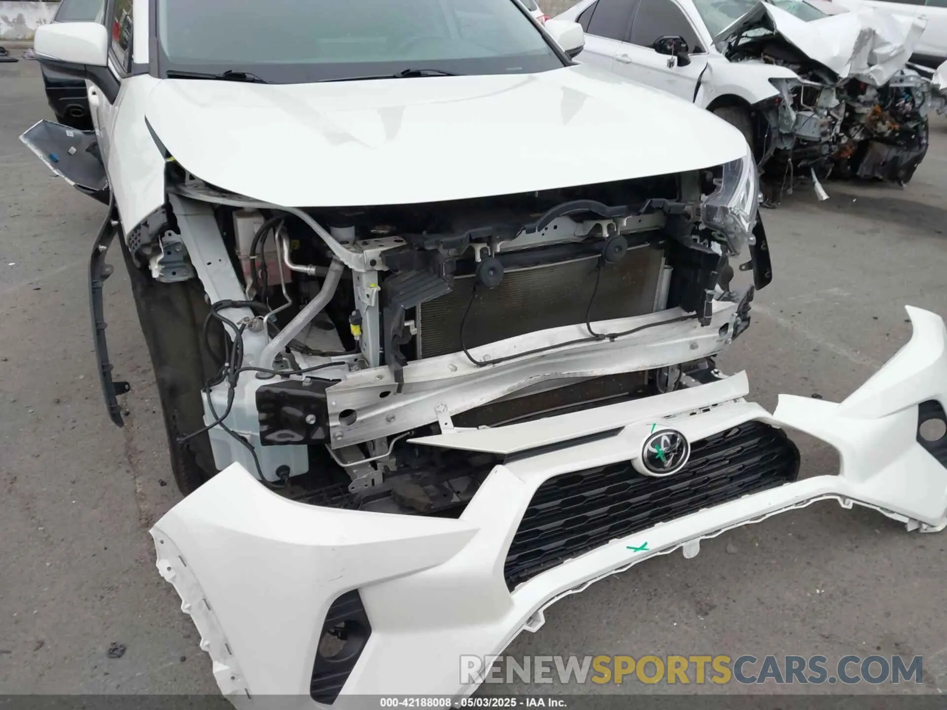 6 Photograph of a damaged car 2T3C1RFV2MW184327 TOYOTA RAV4 2021