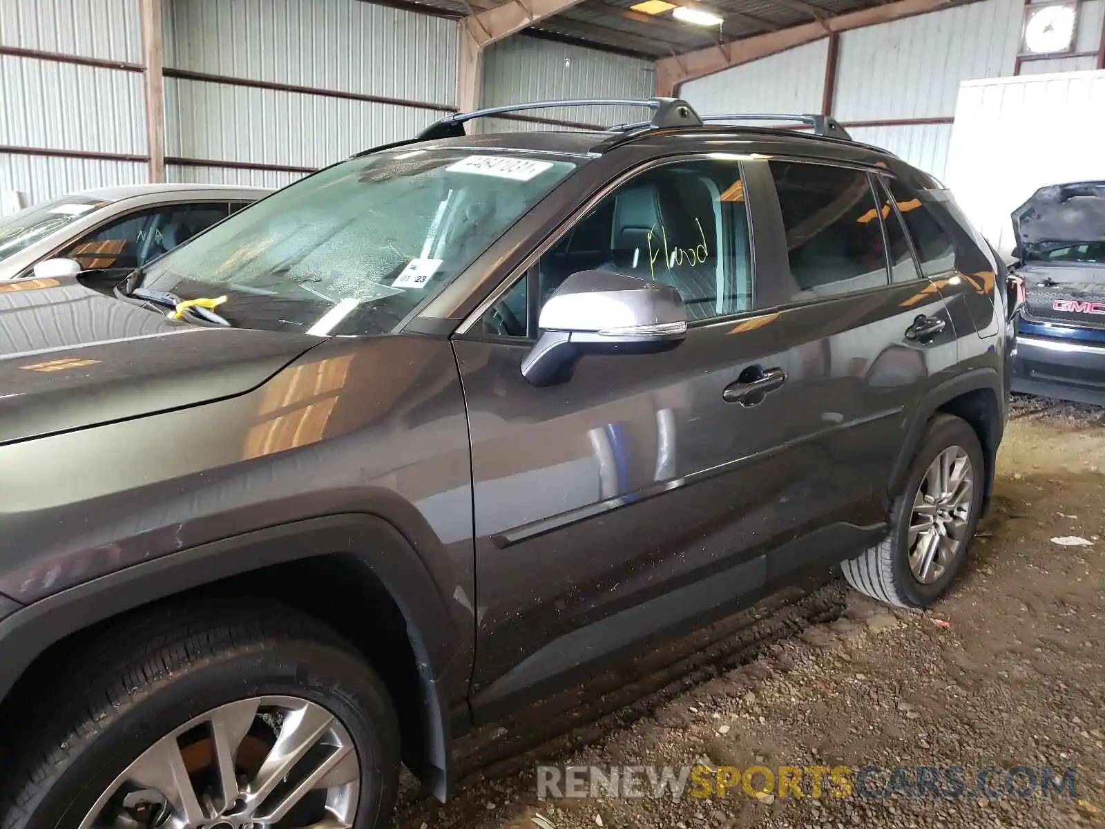 9 Photograph of a damaged car 2T3C1RFV3MC112716 TOYOTA RAV4 2021