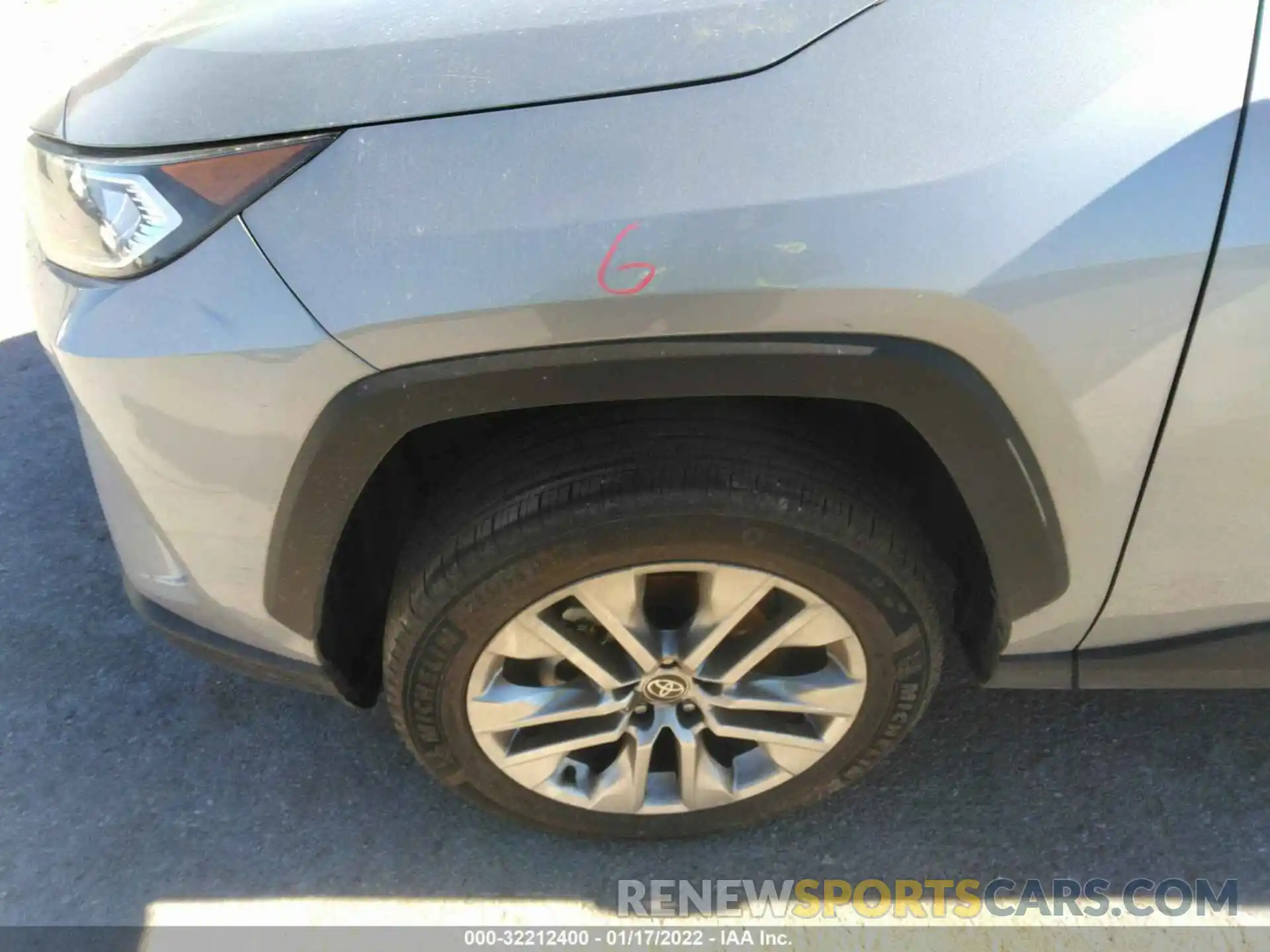 11 Photograph of a damaged car 2T3C1RFV3MC144517 TOYOTA RAV4 2021