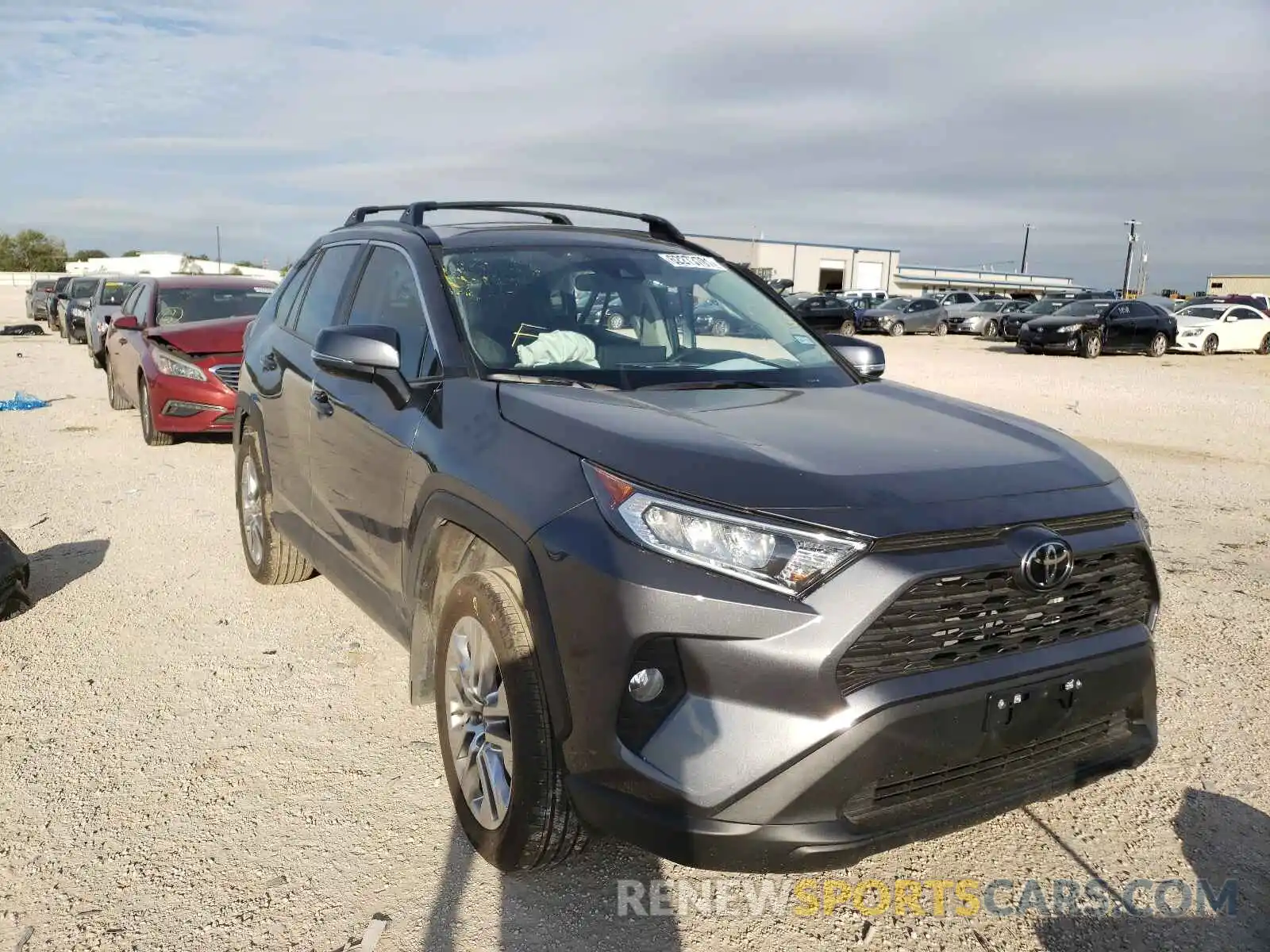 1 Photograph of a damaged car 2T3C1RFV3MW159131 TOYOTA RAV4 2021