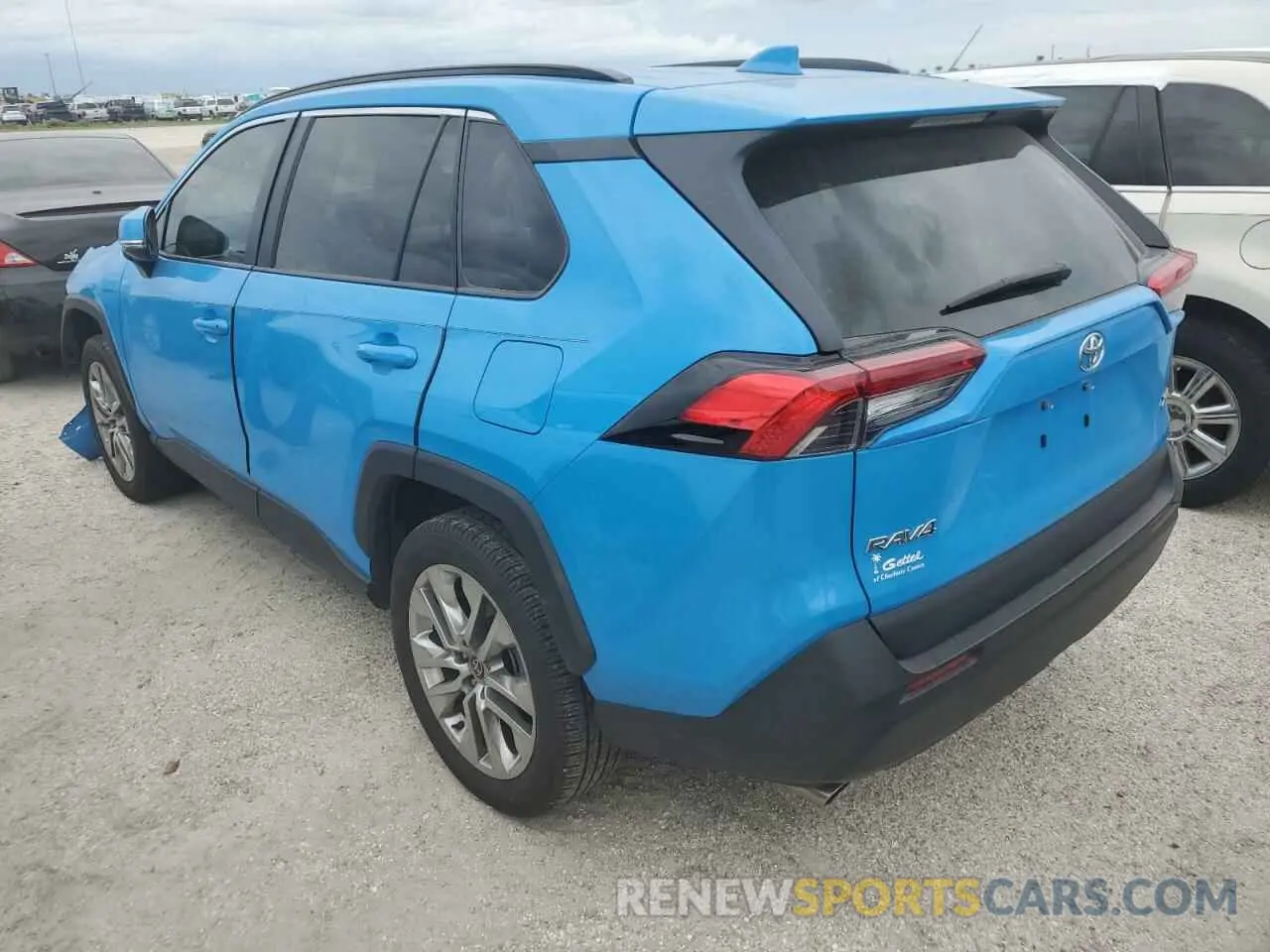 3 Photograph of a damaged car 2T3C1RFV3MW159923 TOYOTA RAV4 2021
