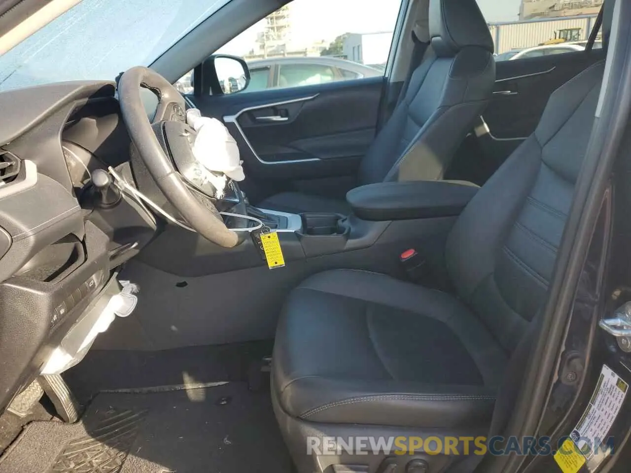 7 Photograph of a damaged car 2T3C1RFV3MW177290 TOYOTA RAV4 2021