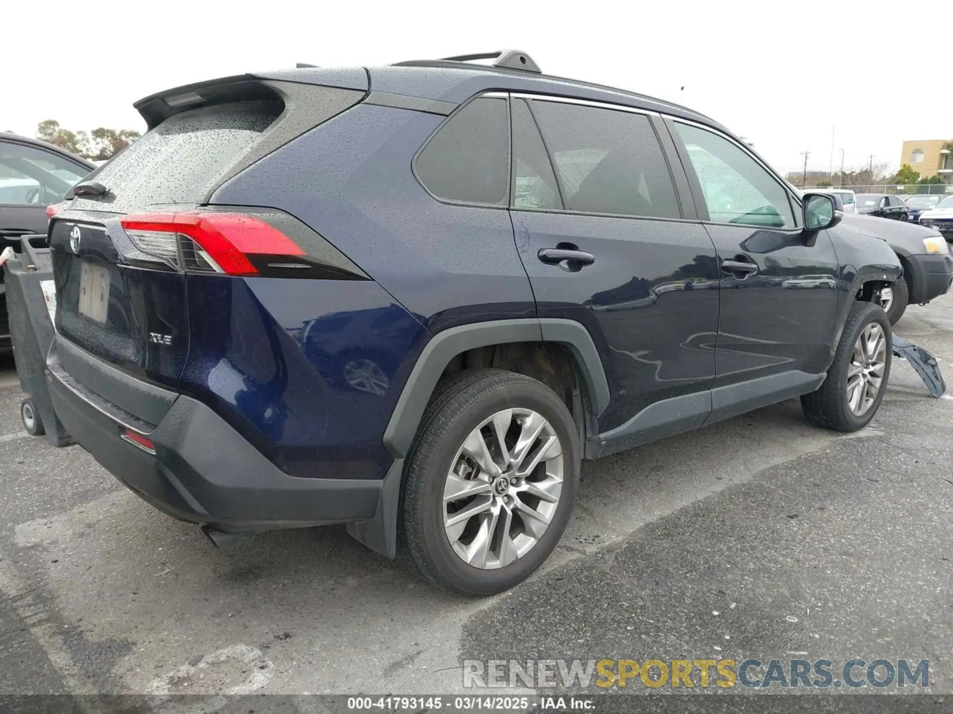 4 Photograph of a damaged car 2T3C1RFV3MW178178 TOYOTA RAV4 2021