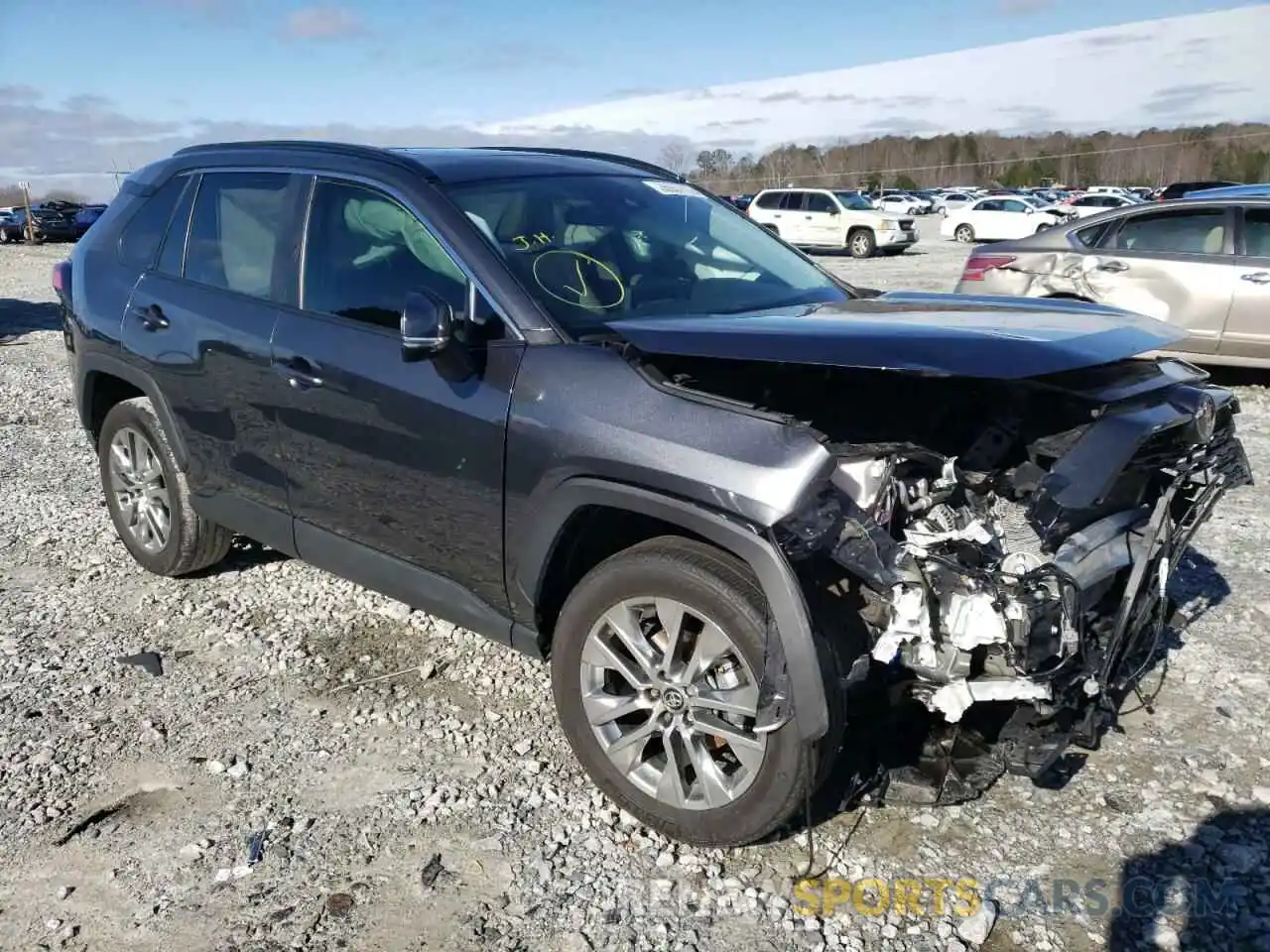 1 Photograph of a damaged car 2T3C1RFV4MC088894 TOYOTA RAV4 2021