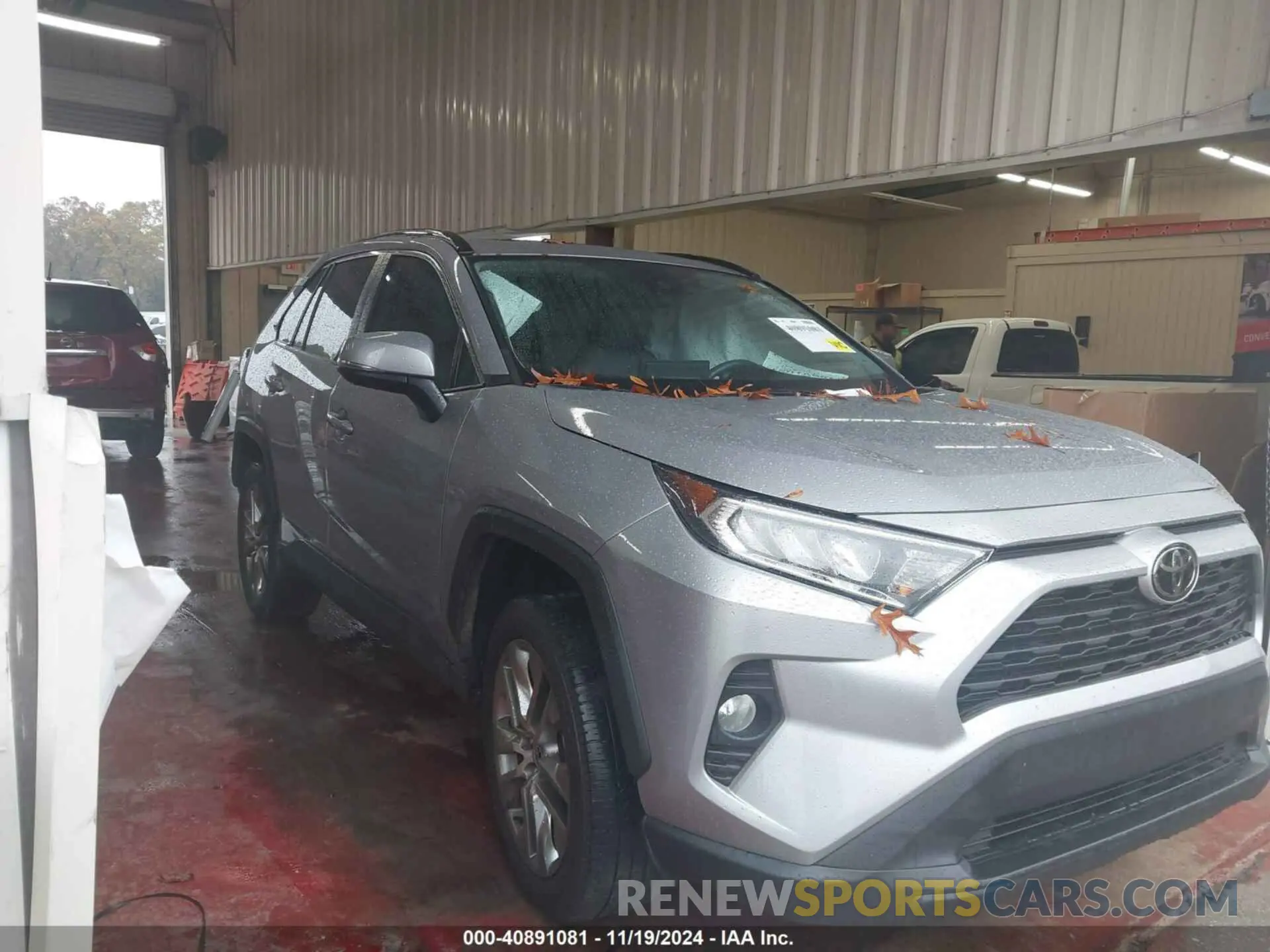 1 Photograph of a damaged car 2T3C1RFV4MC113745 TOYOTA RAV4 2021