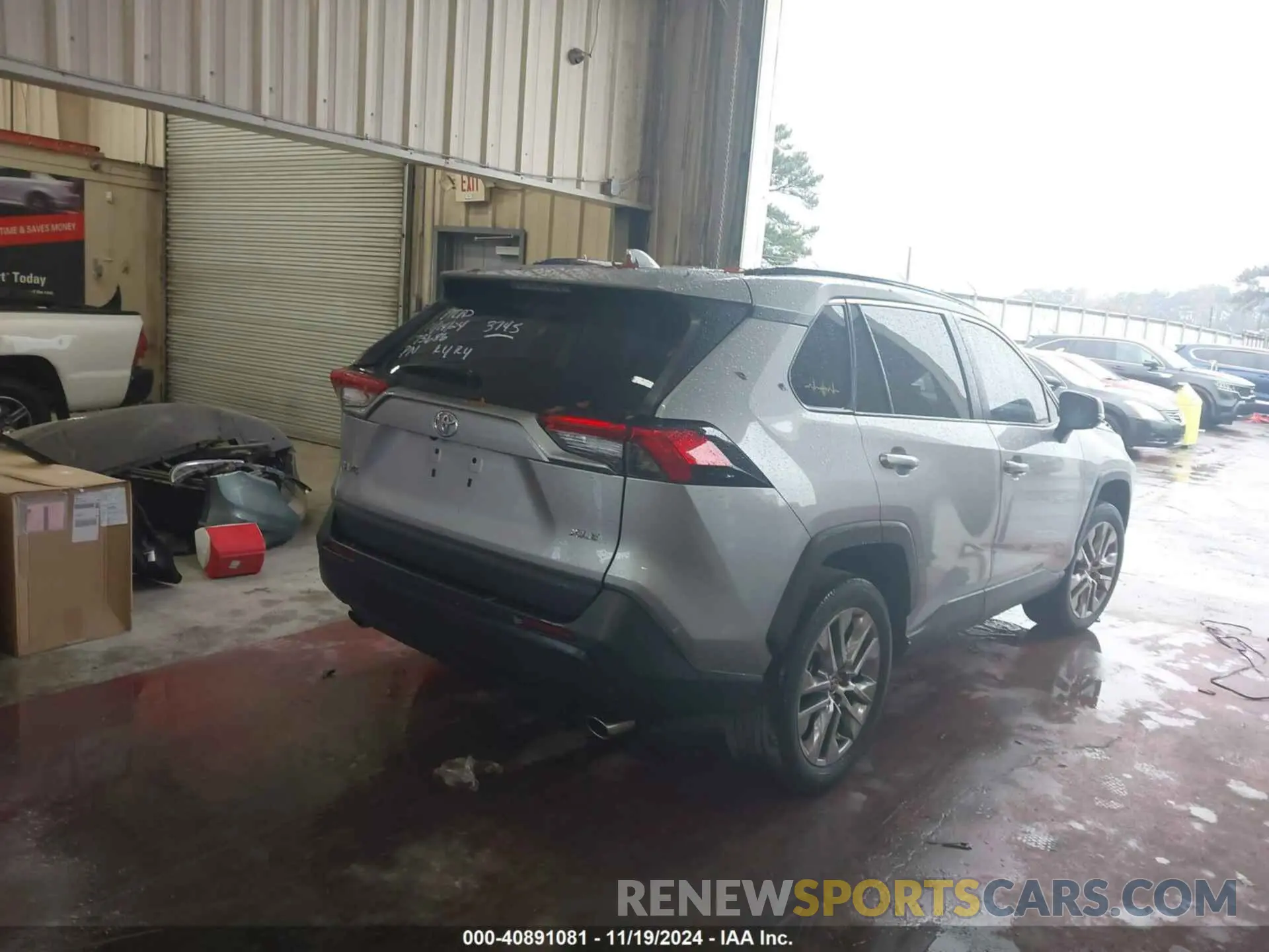 4 Photograph of a damaged car 2T3C1RFV4MC113745 TOYOTA RAV4 2021