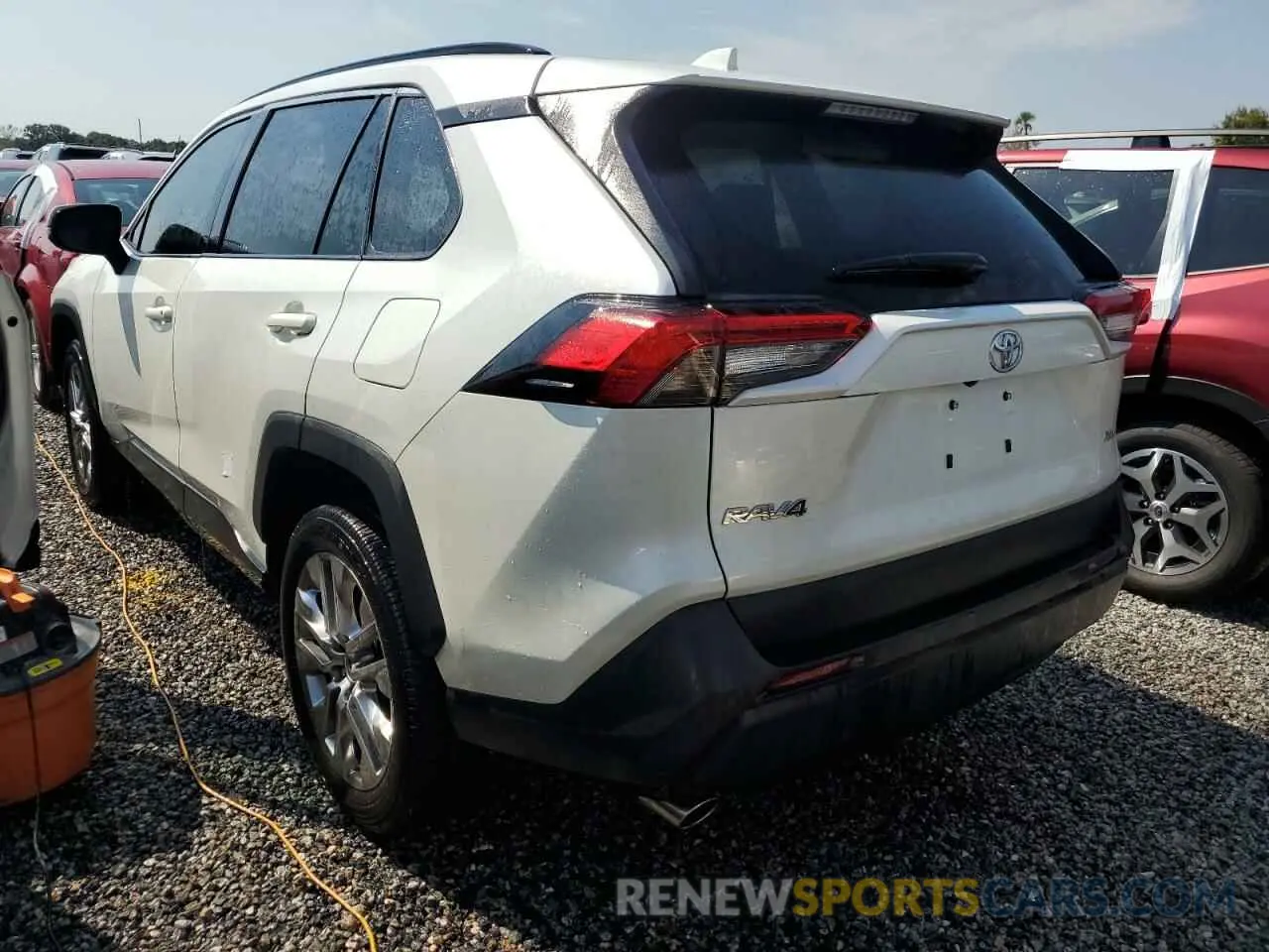 2 Photograph of a damaged car 2T3C1RFV4MW132102 TOYOTA RAV4 2021