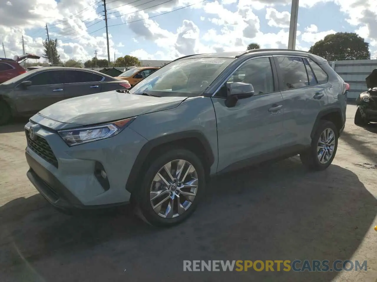 1 Photograph of a damaged car 2T3C1RFV4MW132181 TOYOTA RAV4 2021