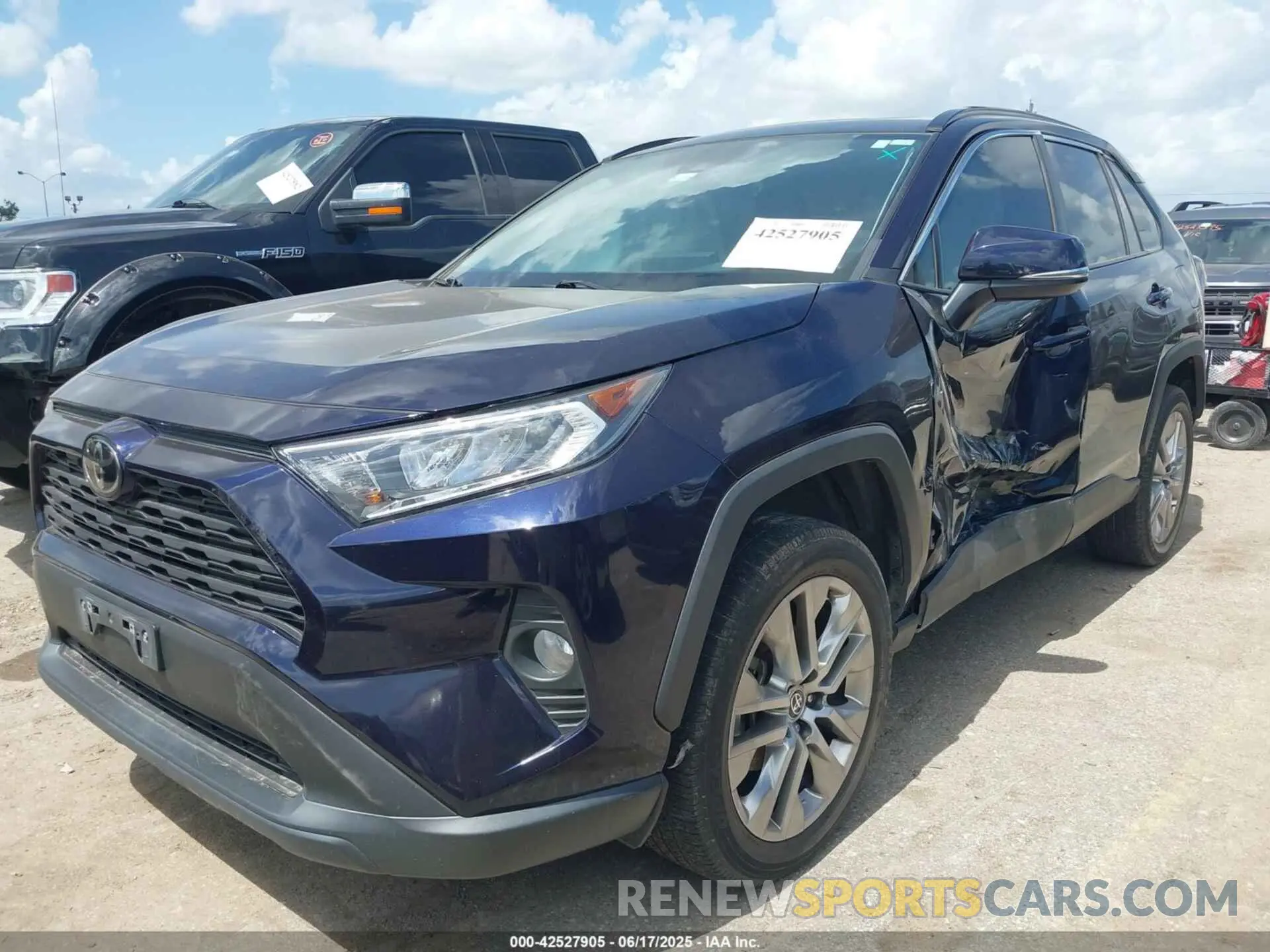 2 Photograph of a damaged car 2T3C1RFV4MW149532 TOYOTA RAV4 2021