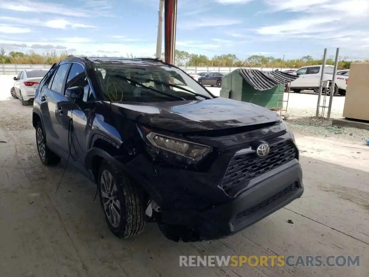 1 Photograph of a damaged car 2T3C1RFV4MW179047 TOYOTA RAV4 2021