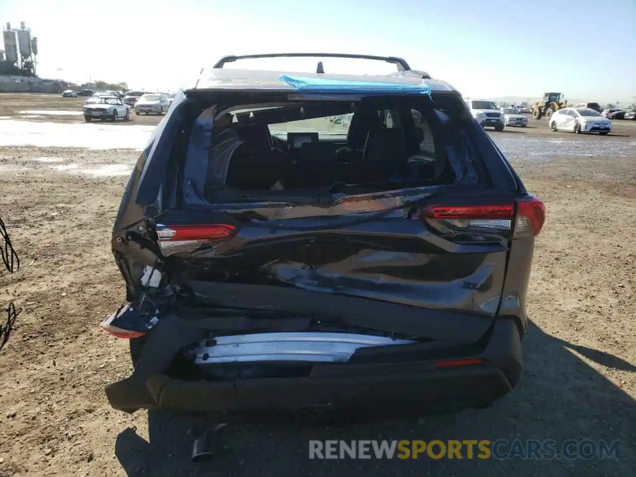 6 Photograph of a damaged car 2T3C1RFV5MC105167 TOYOTA RAV4 2021