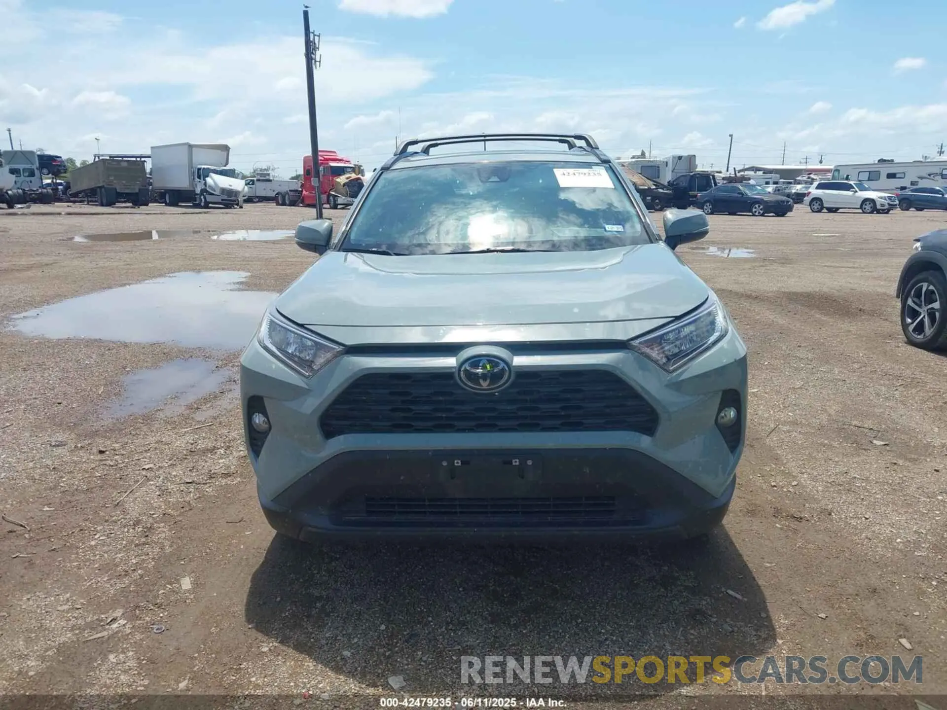 12 Photograph of a damaged car 2T3C1RFV5MW123859 TOYOTA RAV4 2021