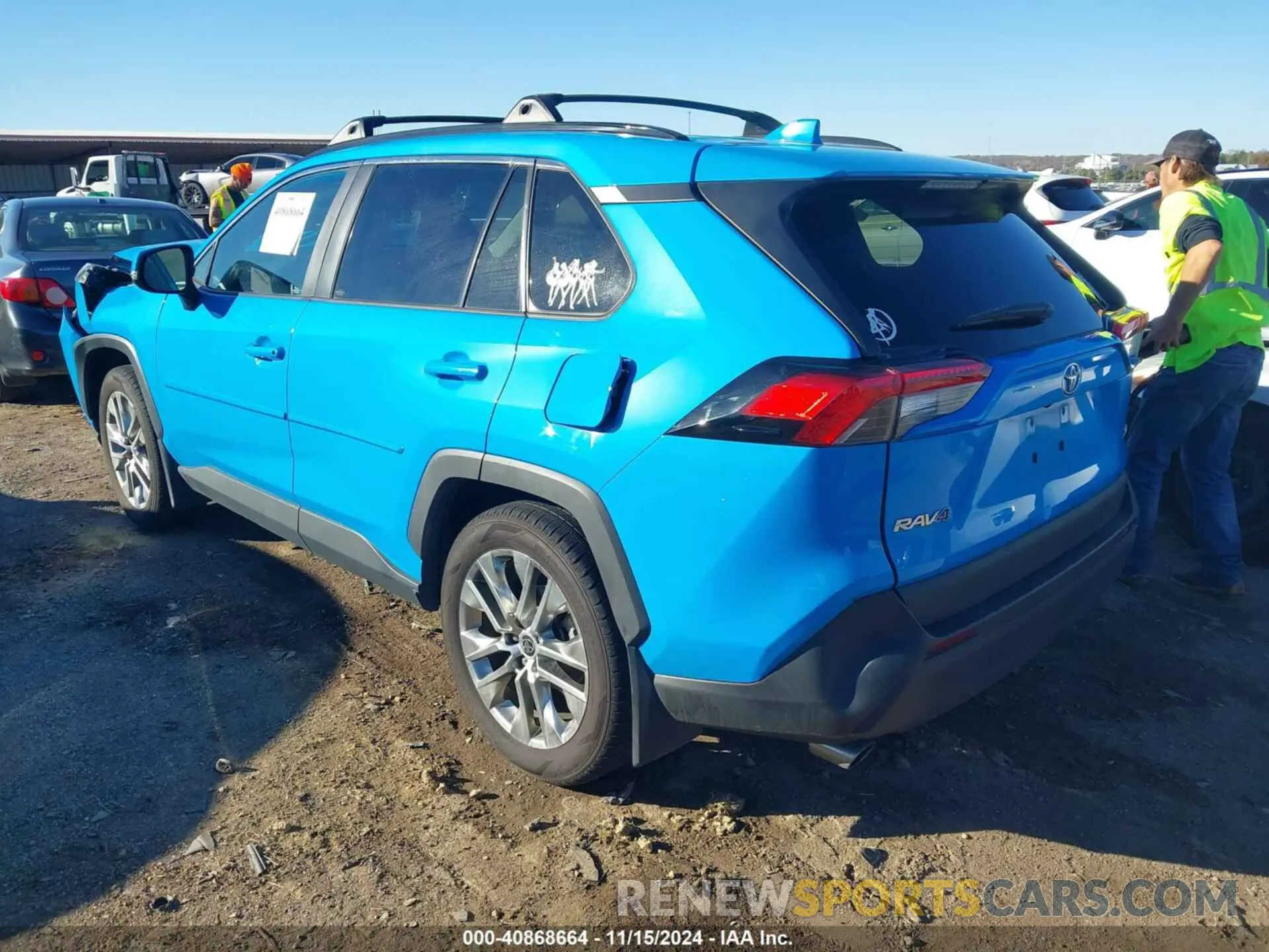 3 Photograph of a damaged car 2T3C1RFV5MW137146 TOYOTA RAV4 2021