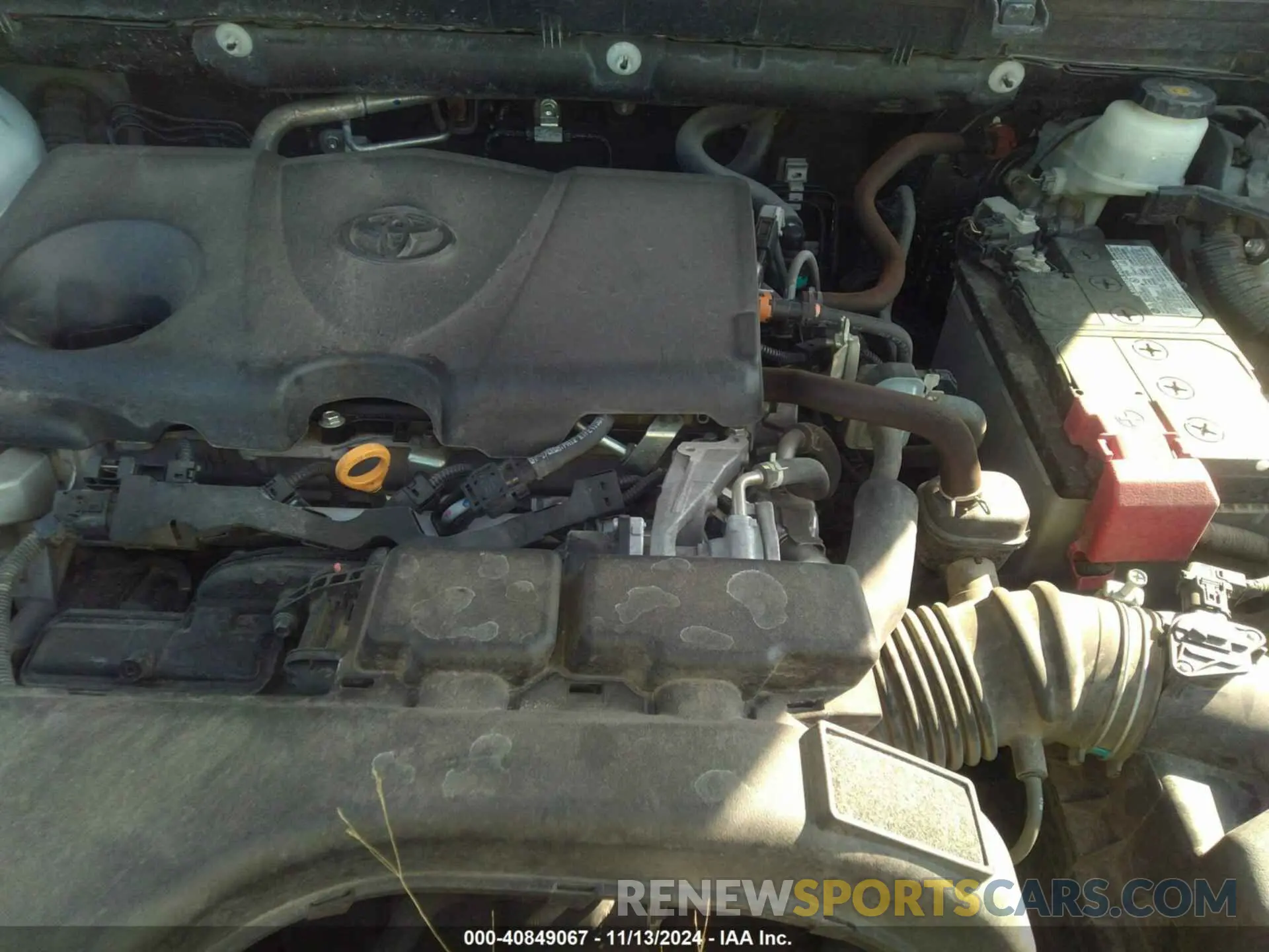 10 Photograph of a damaged car 2T3C1RFV5MW158076 TOYOTA RAV4 2021