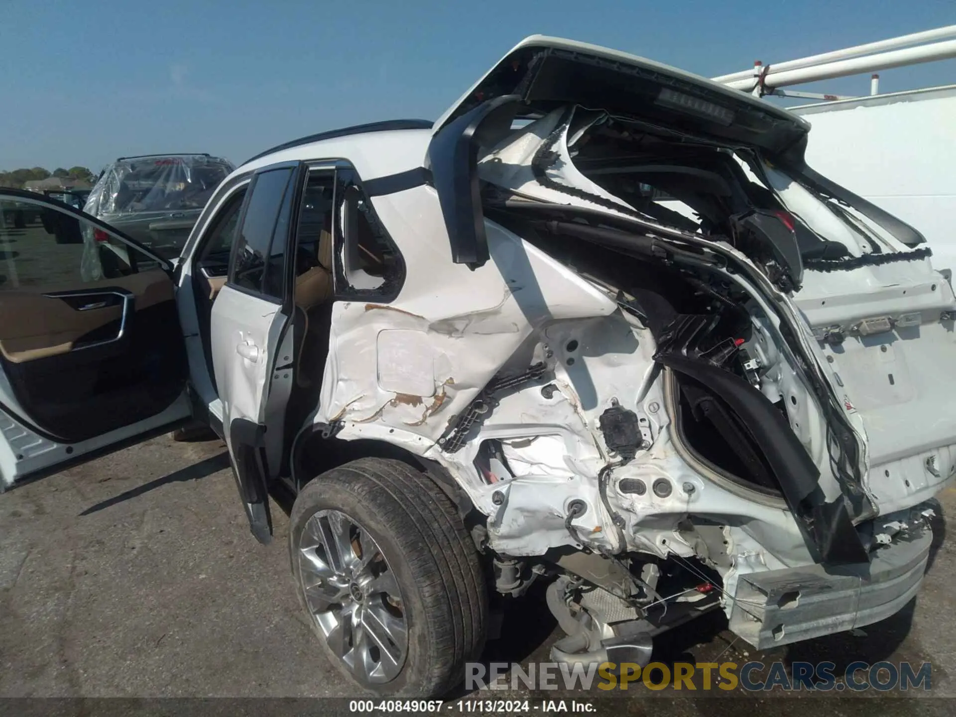 6 Photograph of a damaged car 2T3C1RFV5MW158076 TOYOTA RAV4 2021