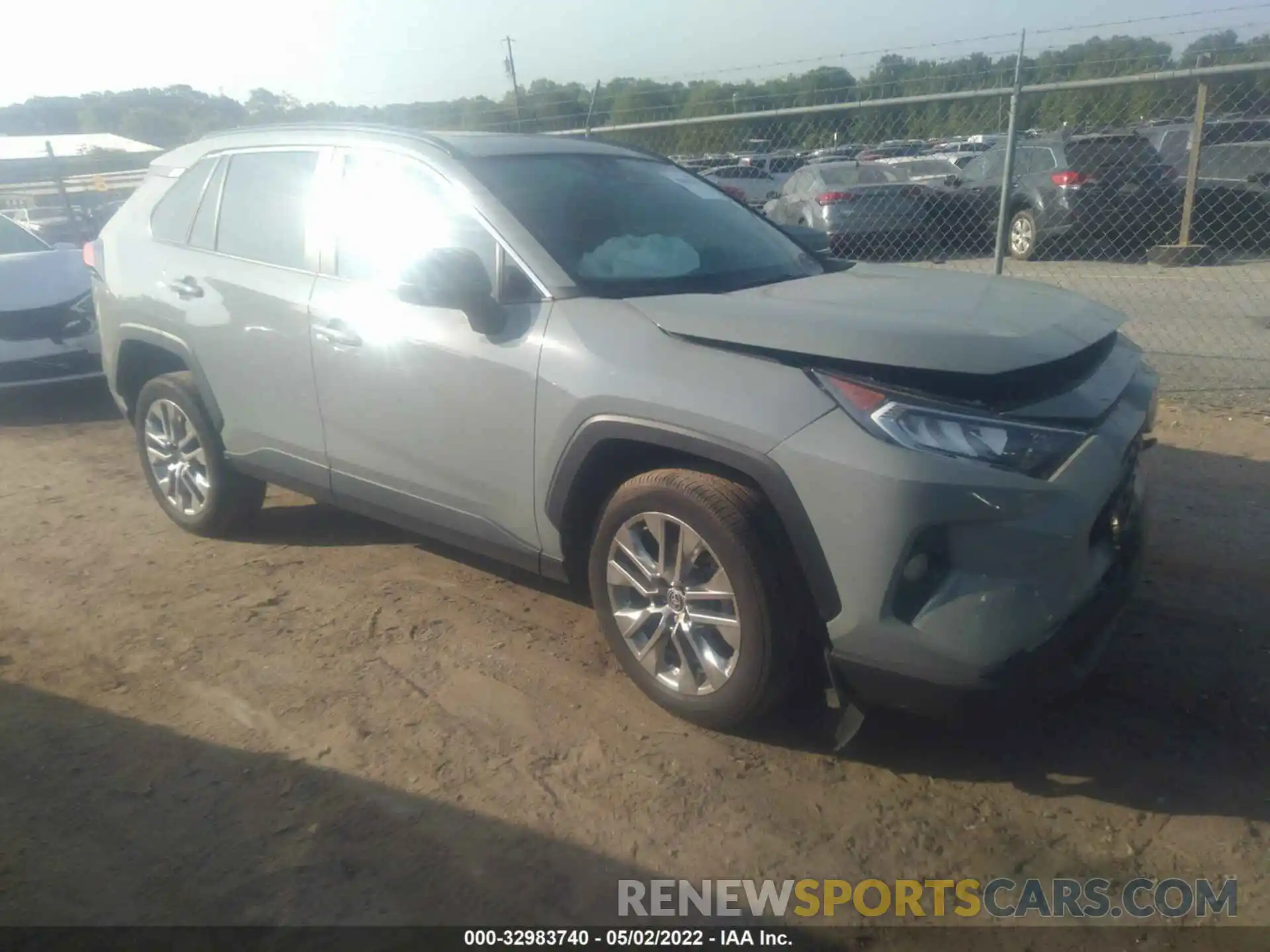 1 Photograph of a damaged car 2T3C1RFV5MW158885 TOYOTA RAV4 2021