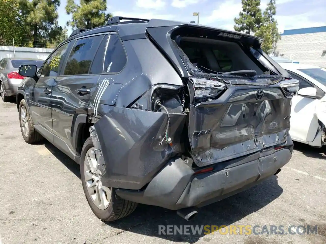 3 Photograph of a damaged car 2T3C1RFV6MC094387 TOYOTA RAV4 2021