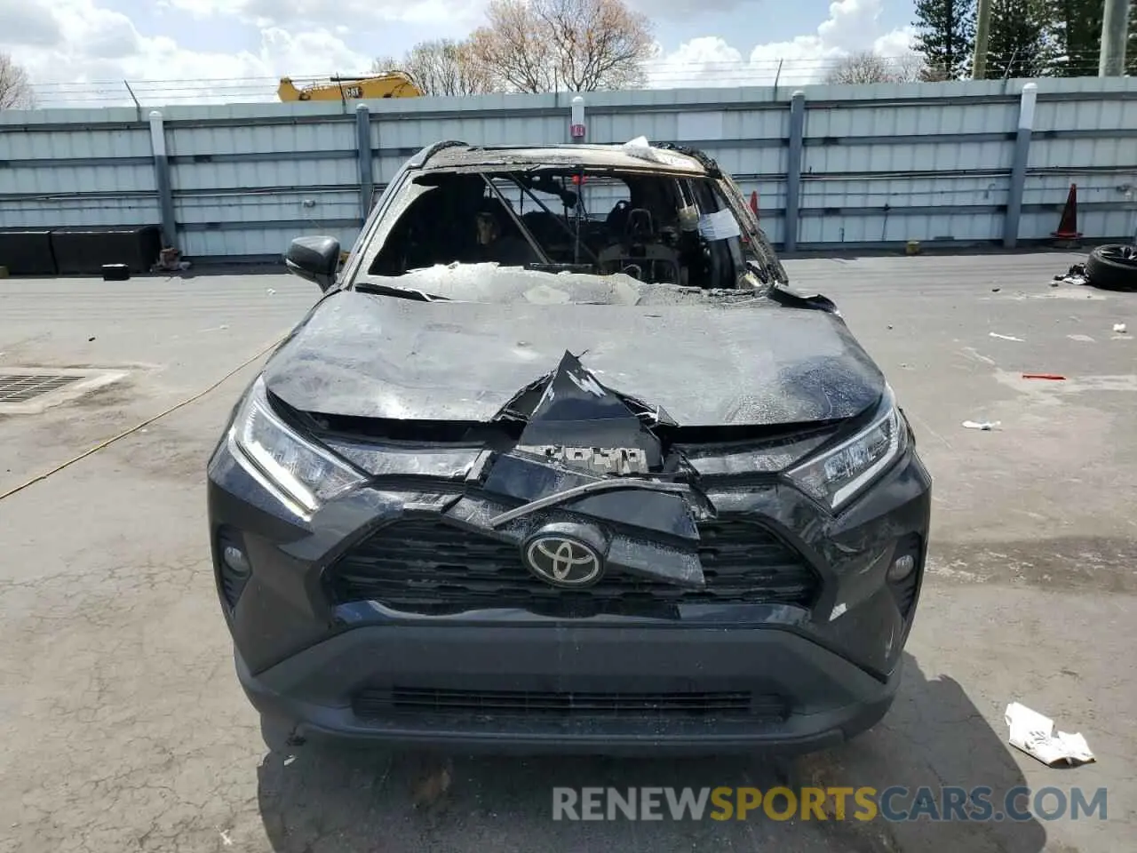 5 Photograph of a damaged car 2T3C1RFV6MC172389 TOYOTA RAV4 2021