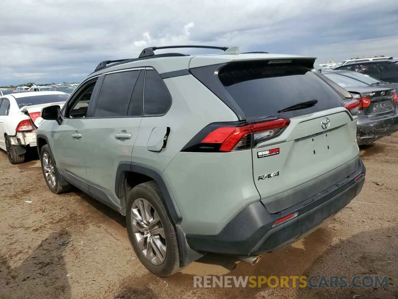 2 Photograph of a damaged car 2T3C1RFV6MW154828 TOYOTA RAV4 2021
