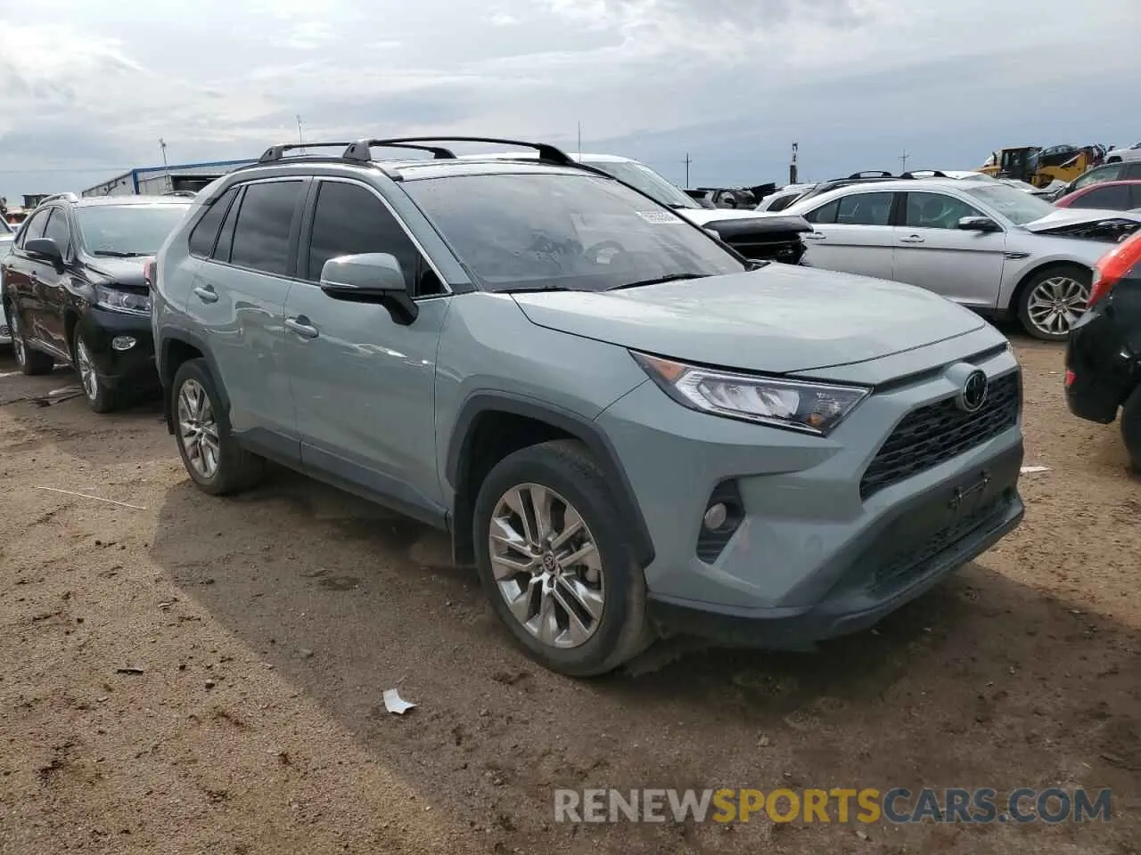 4 Photograph of a damaged car 2T3C1RFV6MW154828 TOYOTA RAV4 2021