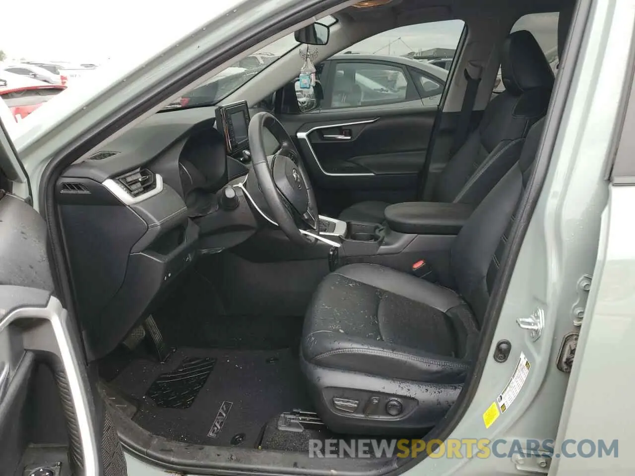 7 Photograph of a damaged car 2T3C1RFV6MW154828 TOYOTA RAV4 2021