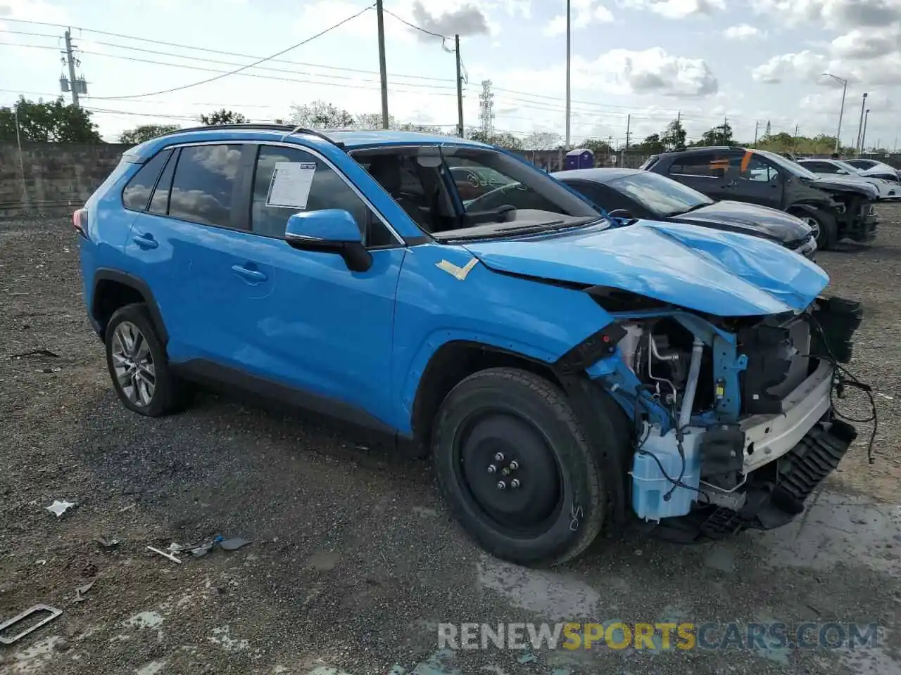 4 Photograph of a damaged car 2T3C1RFV6MW161729 TOYOTA RAV4 2021