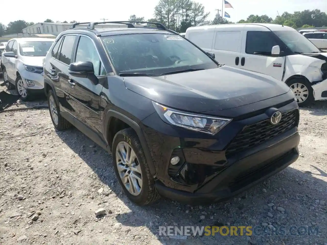 1 Photograph of a damaged car 2T3C1RFV7MC129924 TOYOTA RAV4 2021