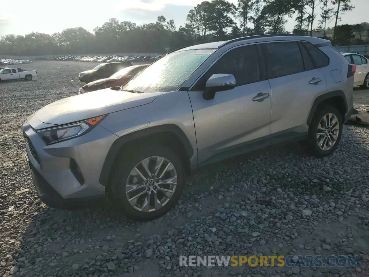 1 Photograph of a damaged car 2T3C1RFV7MC165984 TOYOTA RAV4 2021