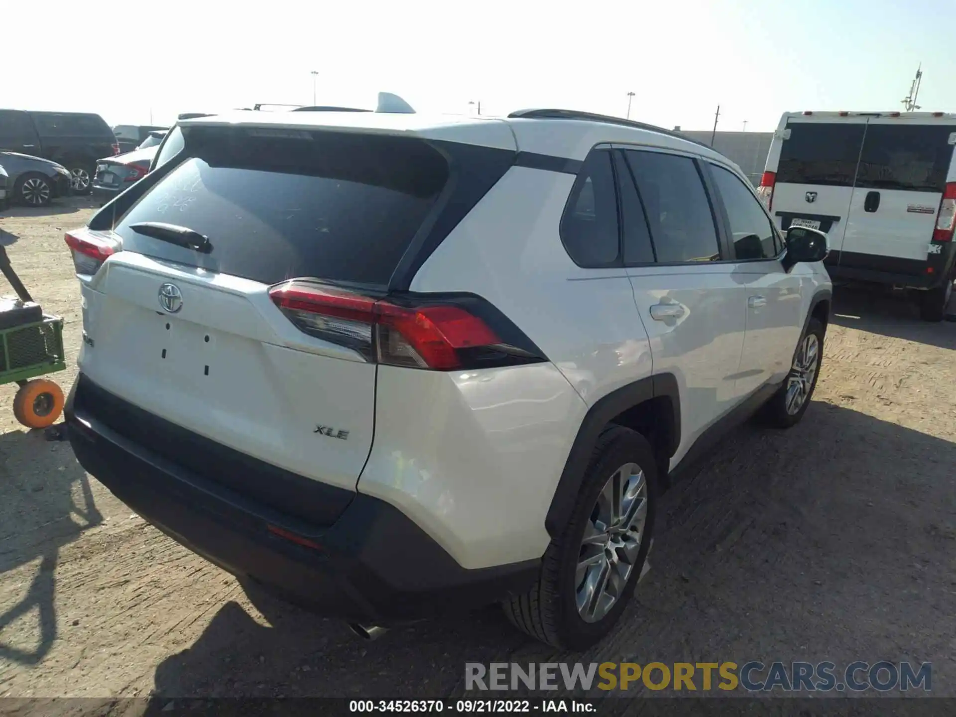 4 Photograph of a damaged car 2T3C1RFV7MW140064 TOYOTA RAV4 2021