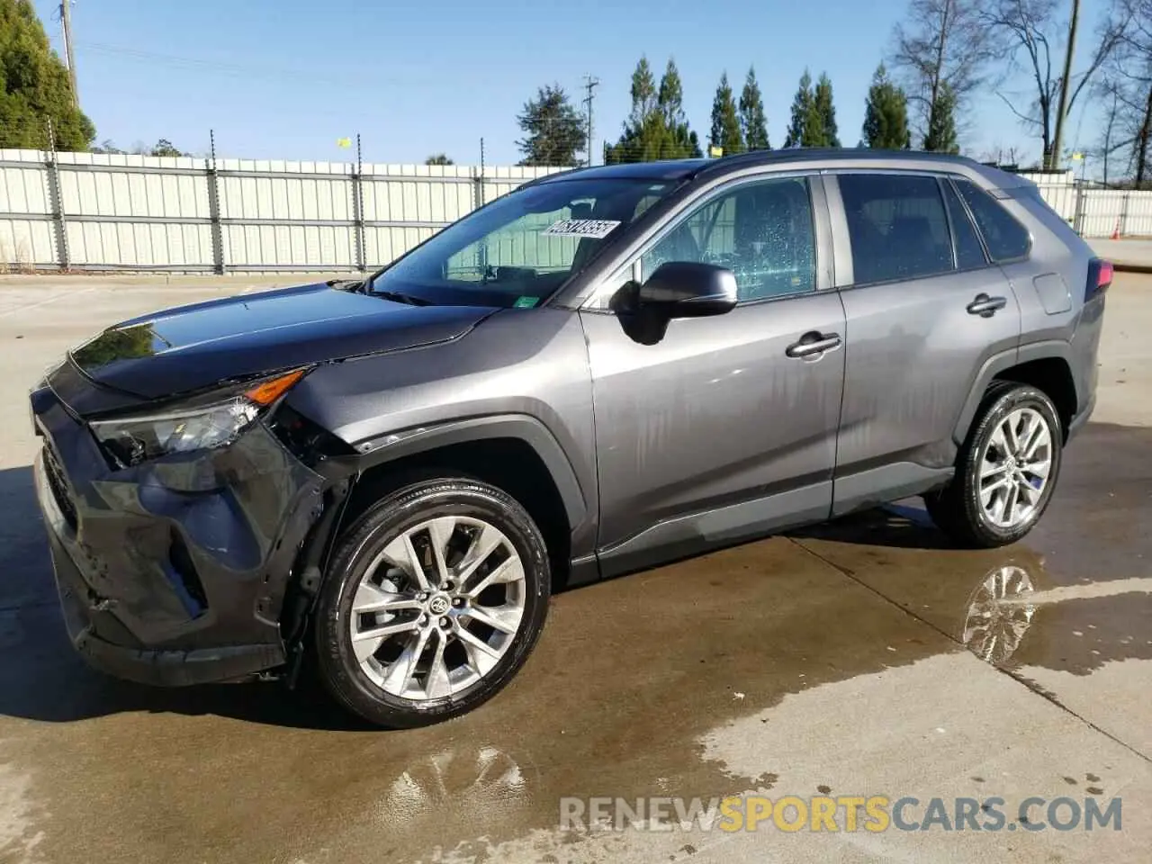 1 Photograph of a damaged car 2T3C1RFV7MW161013 TOYOTA RAV4 2021
