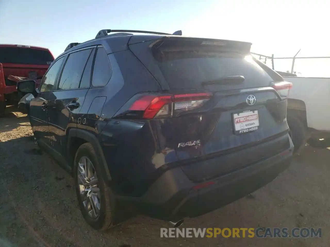 3 Photograph of a damaged car 2T3C1RFV8MC091037 TOYOTA RAV4 2021