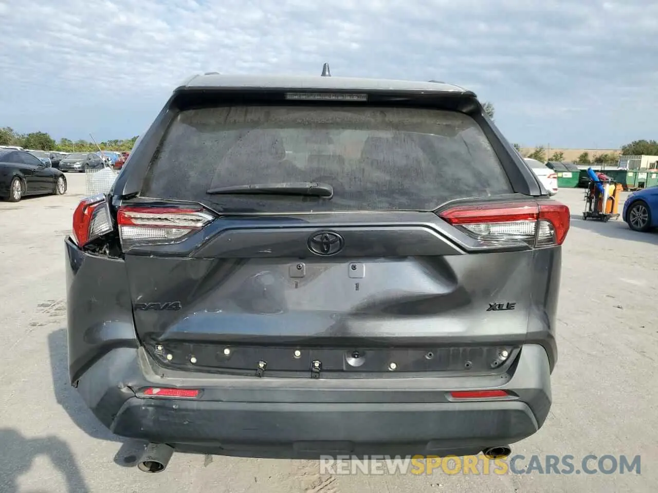 6 Photograph of a damaged car 2T3C1RFV8MC105020 TOYOTA RAV4 2021