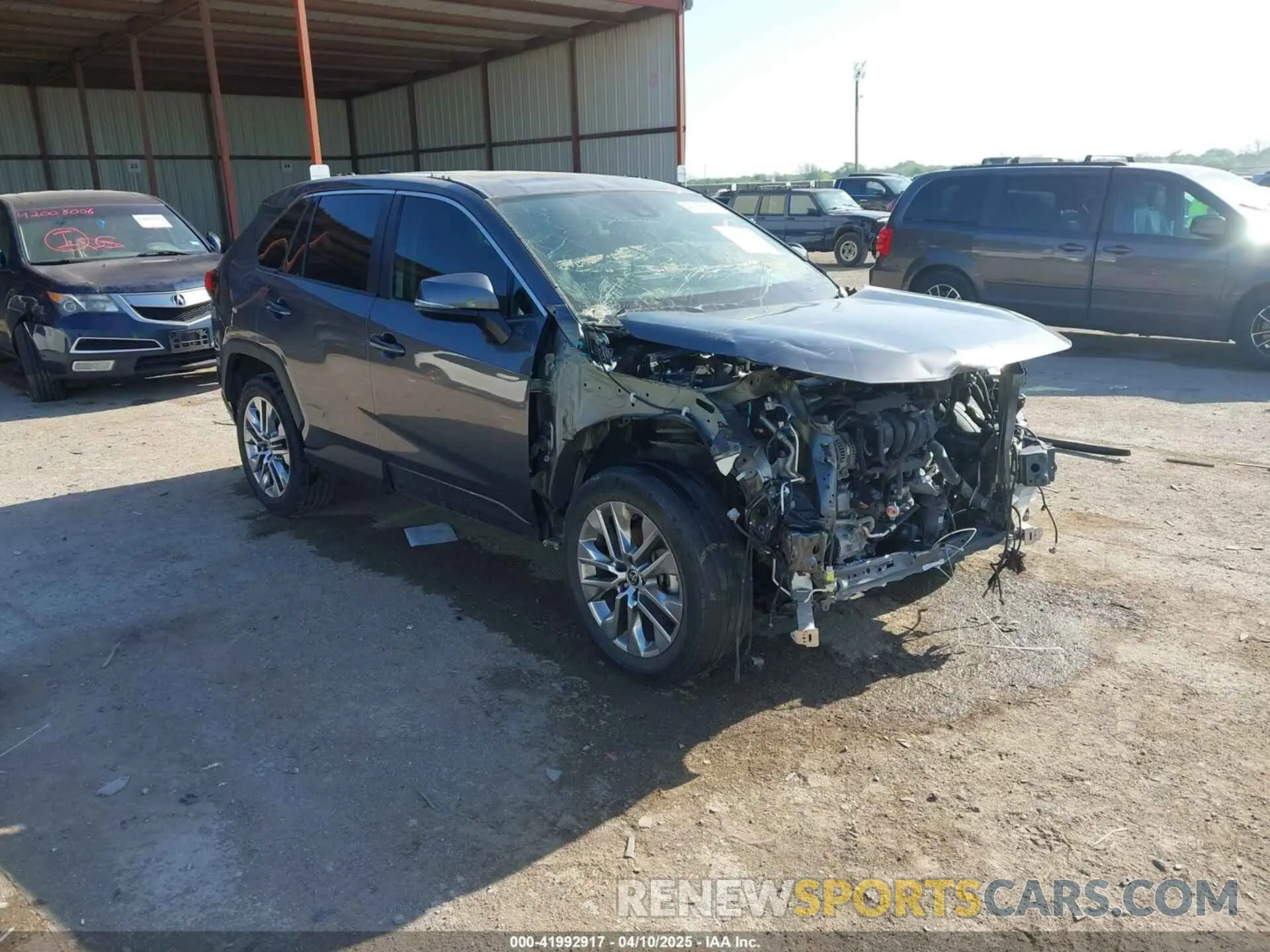 1 Photograph of a damaged car 2T3C1RFV8MC135182 TOYOTA RAV4 2021