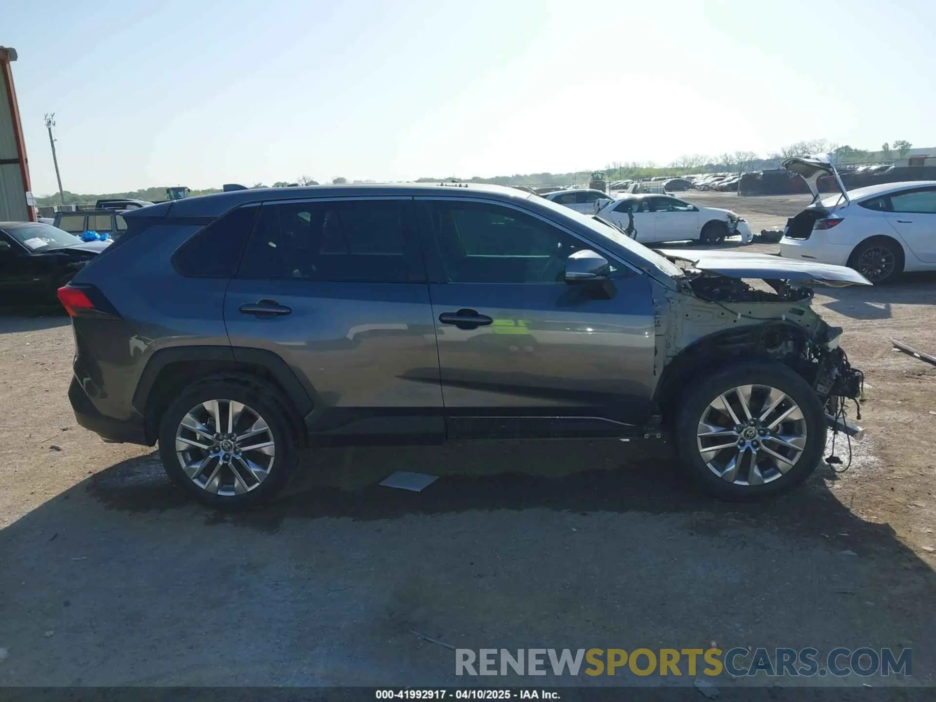 13 Photograph of a damaged car 2T3C1RFV8MC135182 TOYOTA RAV4 2021