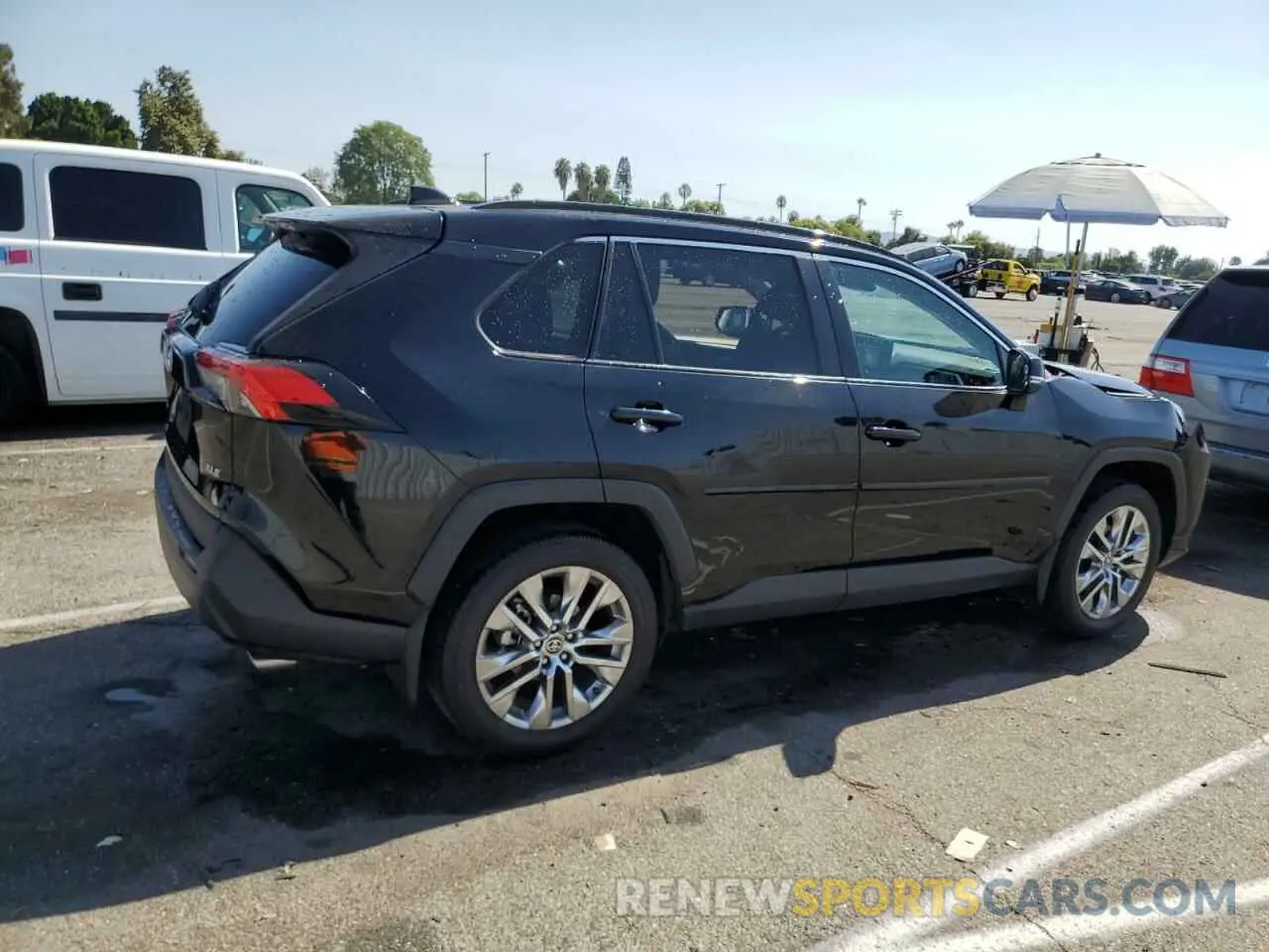 3 Photograph of a damaged car 2T3C1RFV8MC145095 TOYOTA RAV4 2021