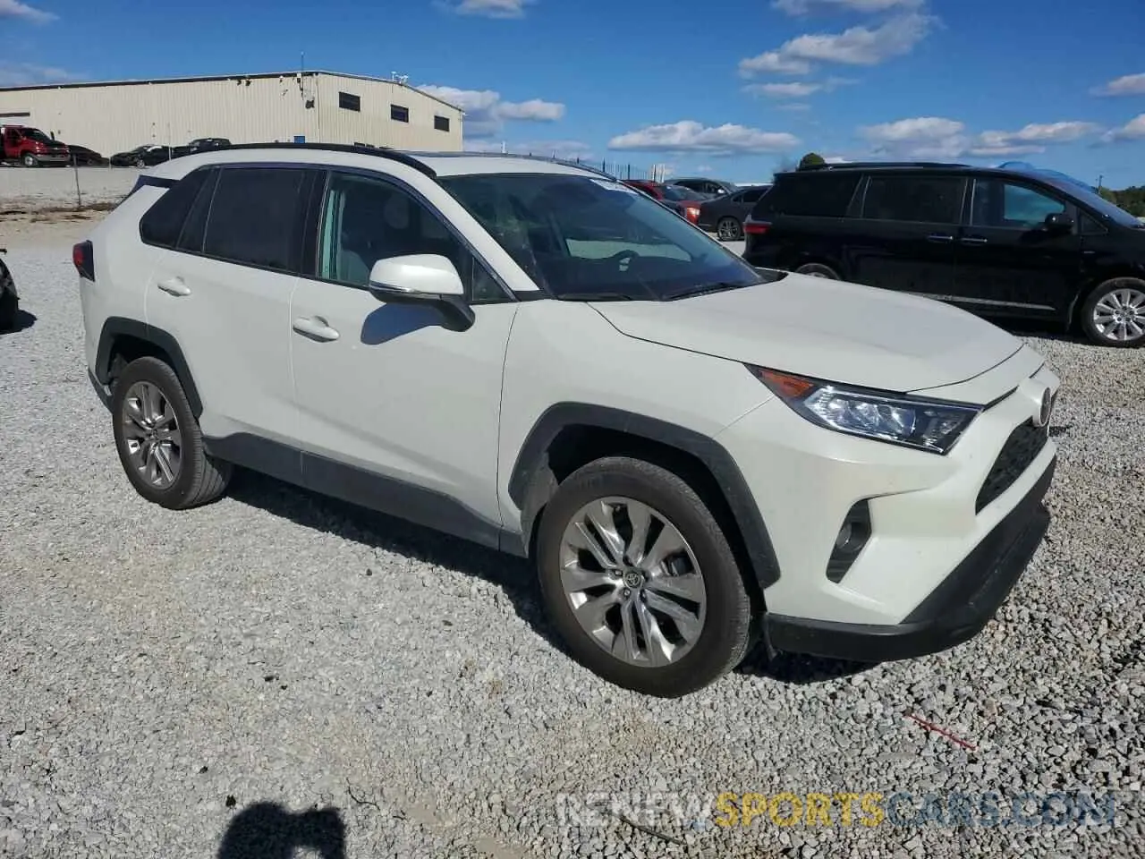 4 Photograph of a damaged car 2T3C1RFV8MW138467 TOYOTA RAV4 2021