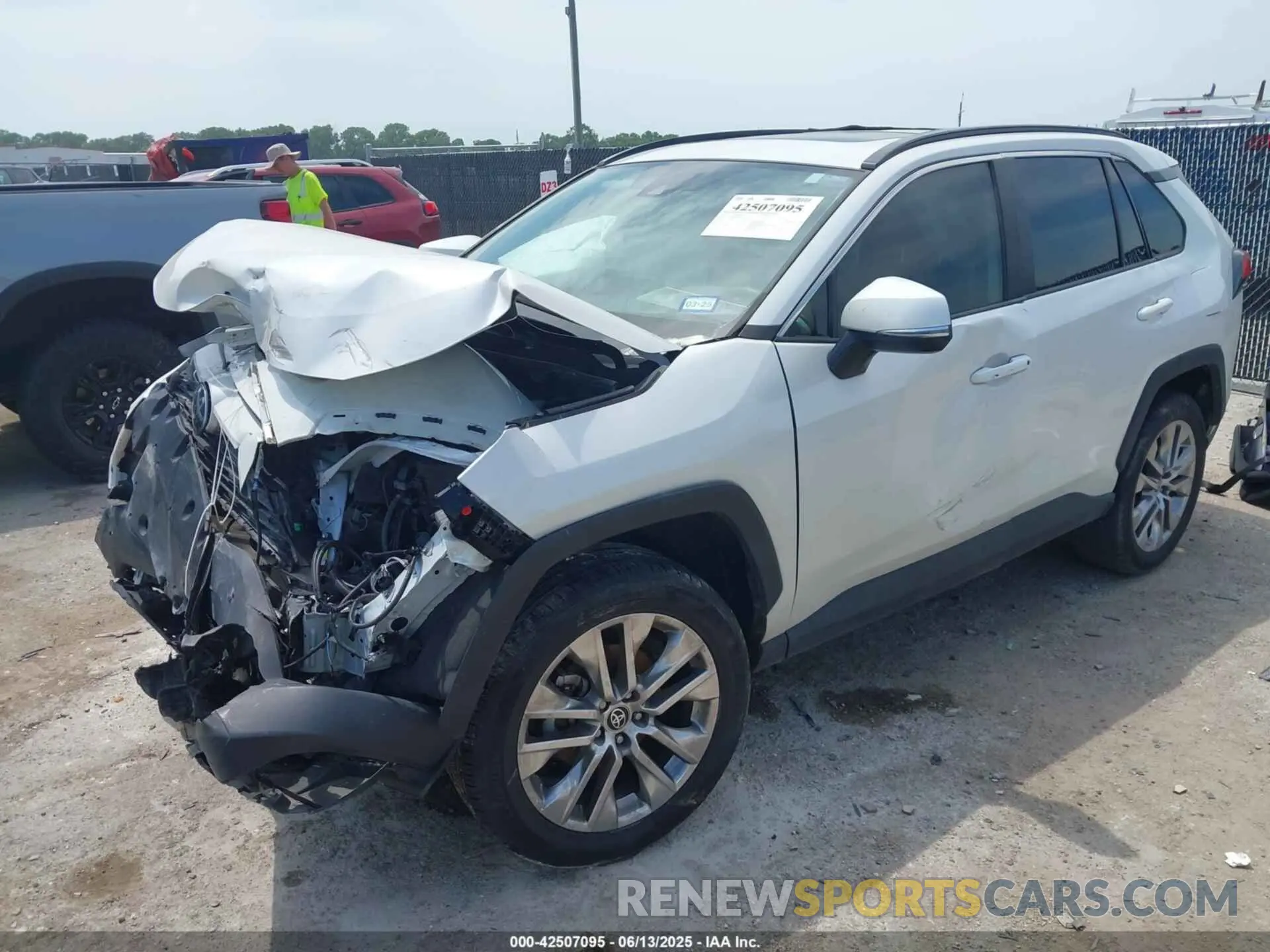 2 Photograph of a damaged car 2T3C1RFV8MW140171 TOYOTA RAV4 2021
