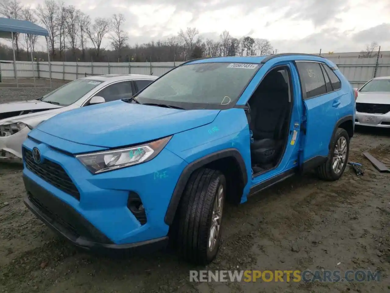 2 Photograph of a damaged car 2T3C1RFV8MW161750 TOYOTA RAV4 2021