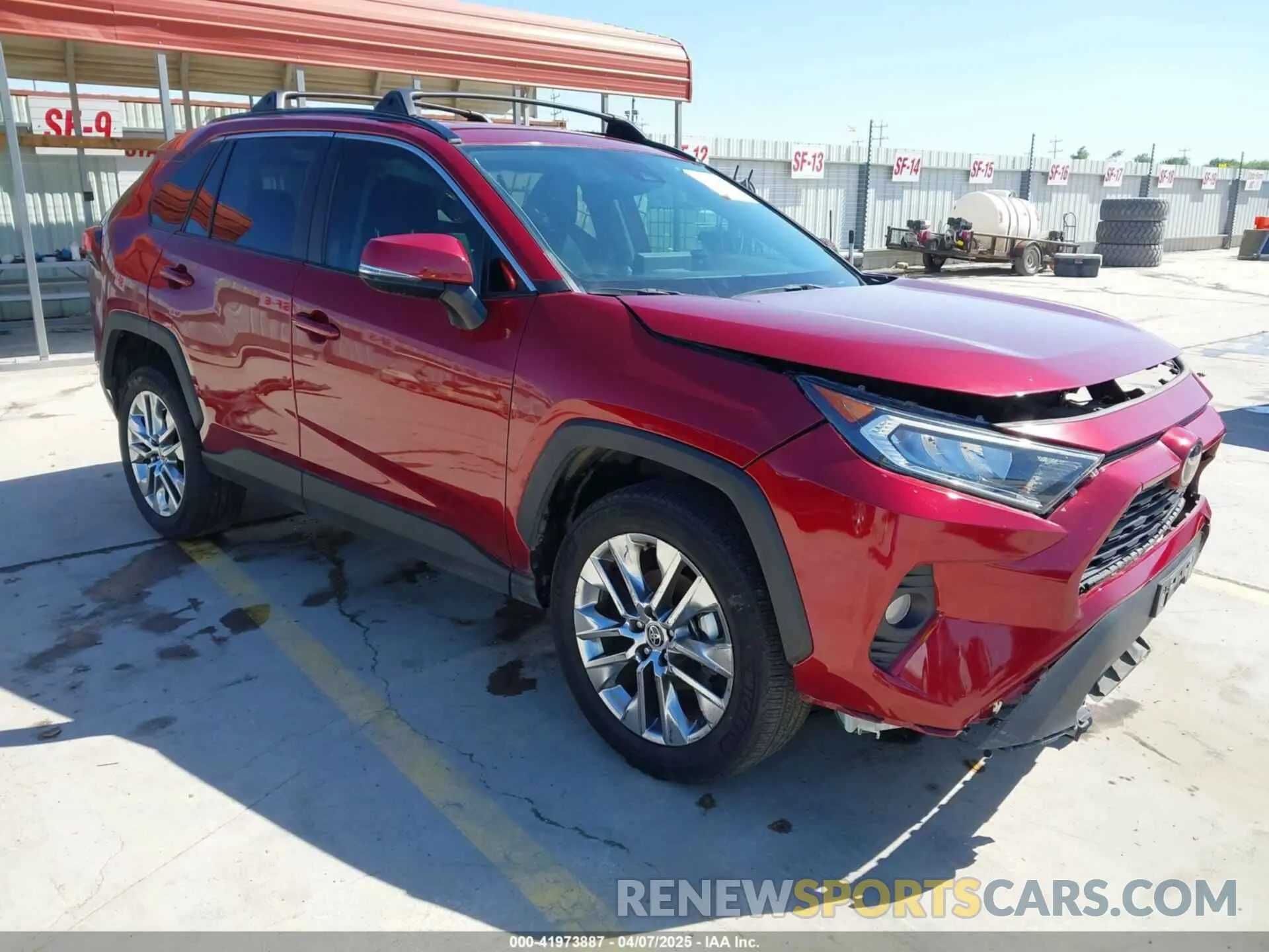 1 Photograph of a damaged car 2T3C1RFV8MW173400 TOYOTA RAV4 2021