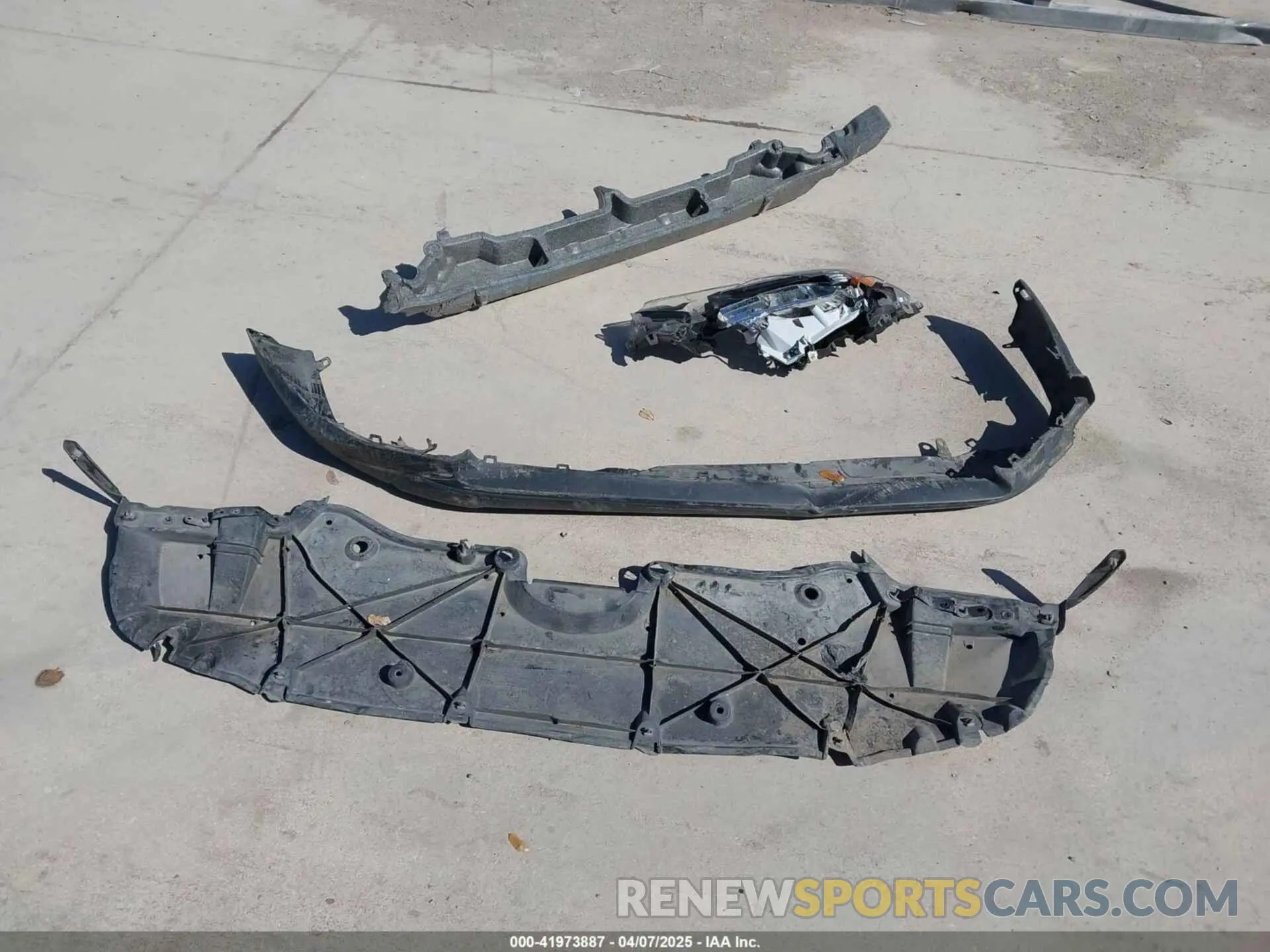 12 Photograph of a damaged car 2T3C1RFV8MW173400 TOYOTA RAV4 2021