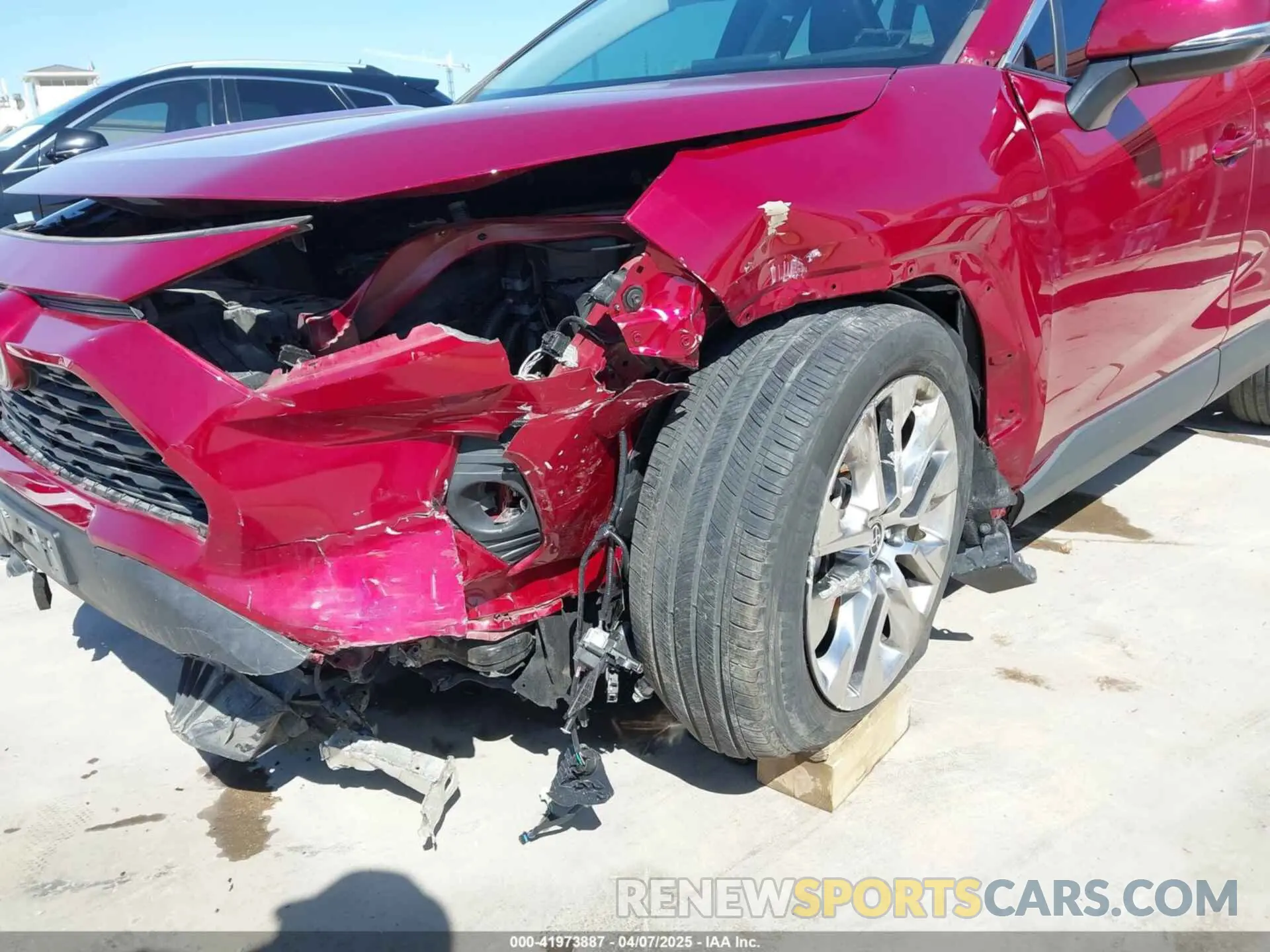 6 Photograph of a damaged car 2T3C1RFV8MW173400 TOYOTA RAV4 2021