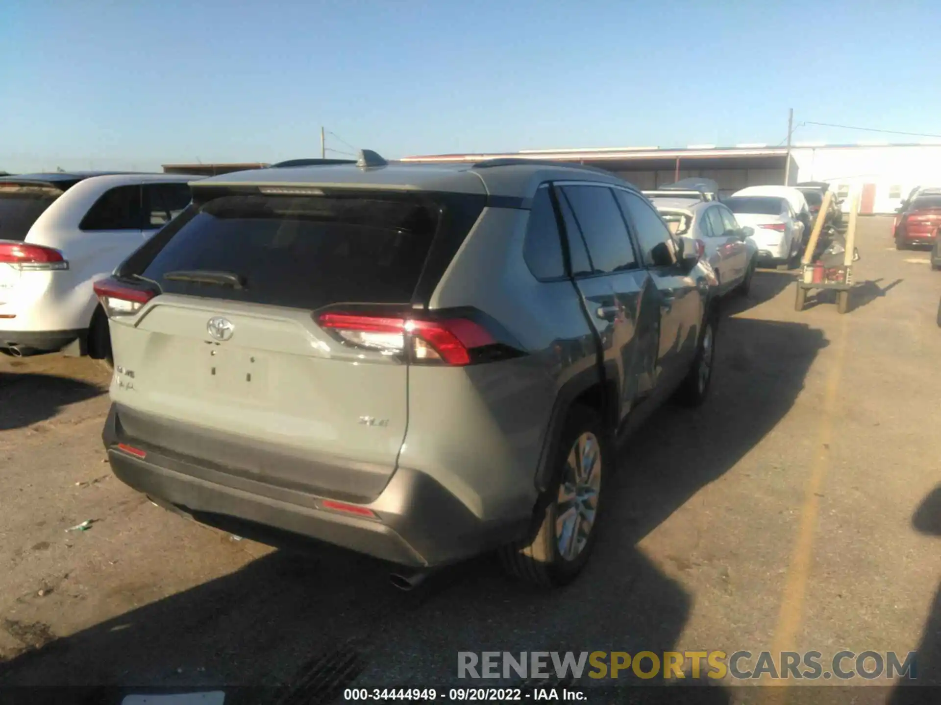 4 Photograph of a damaged car 2T3C1RFV8MW175034 TOYOTA RAV4 2021