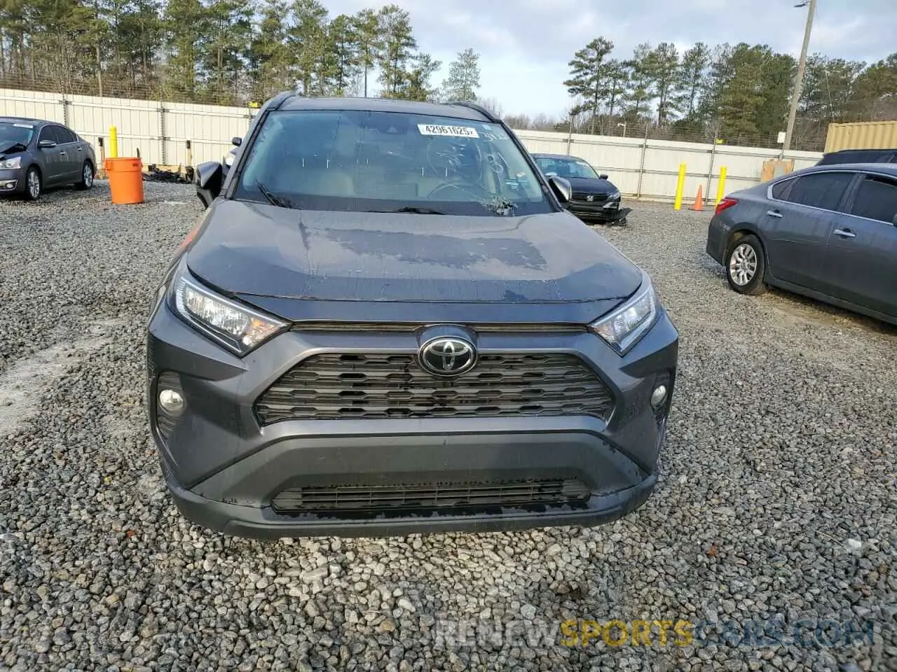 5 Photograph of a damaged car 2T3C1RFV9MC112381 TOYOTA RAV4 2021