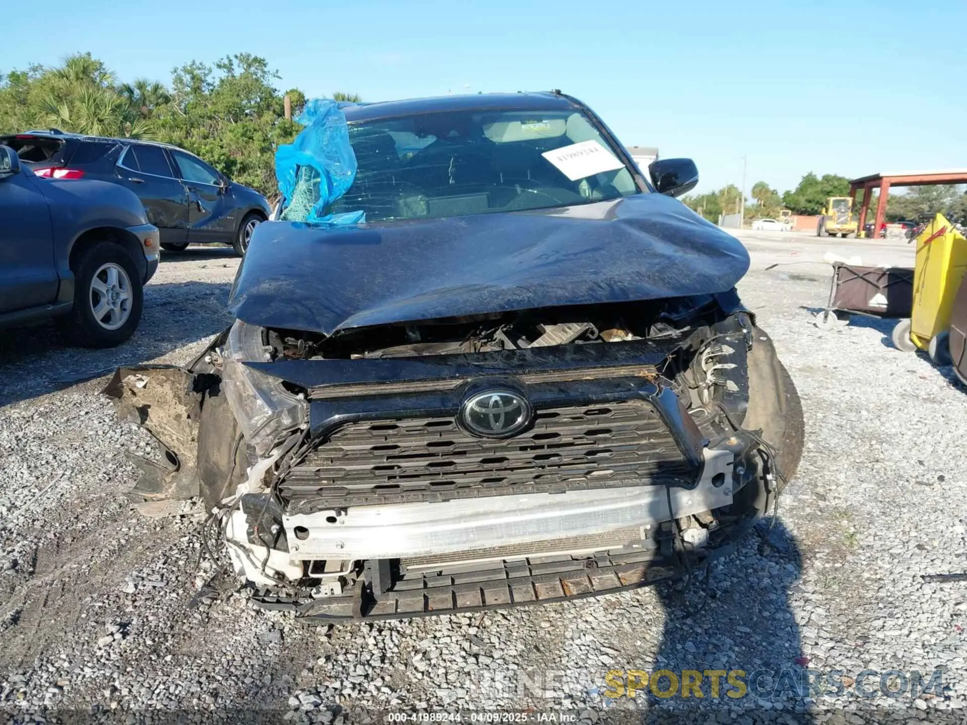6 Photograph of a damaged car 2T3C1RFV9MC117564 TOYOTA RAV4 2021